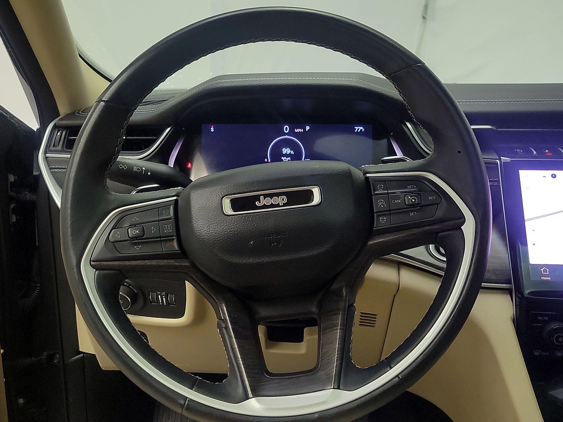 Thumbnail: 2022 Jeep Grand Cherokee - 10