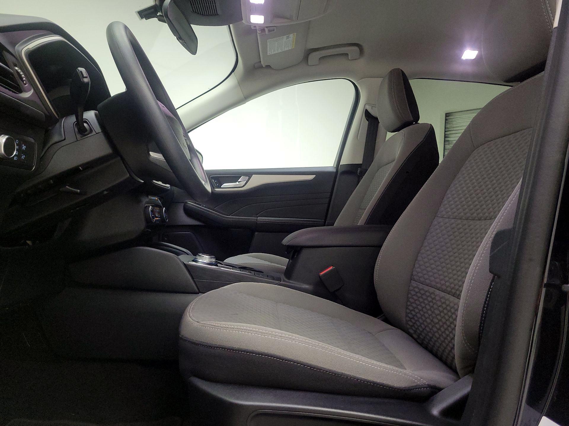 Thumbnail: 2021 Ford Escape - 11