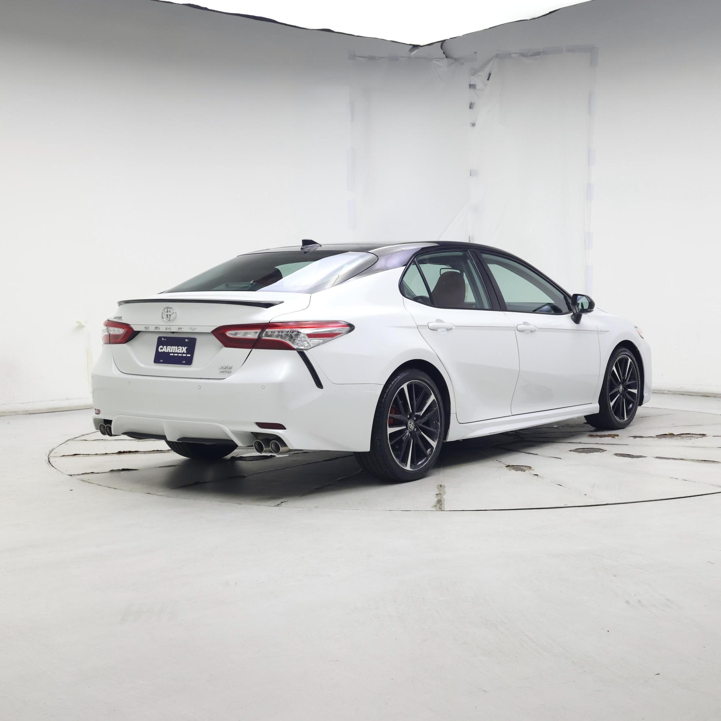 Thumbnail: 2020 Toyota Camry - 8