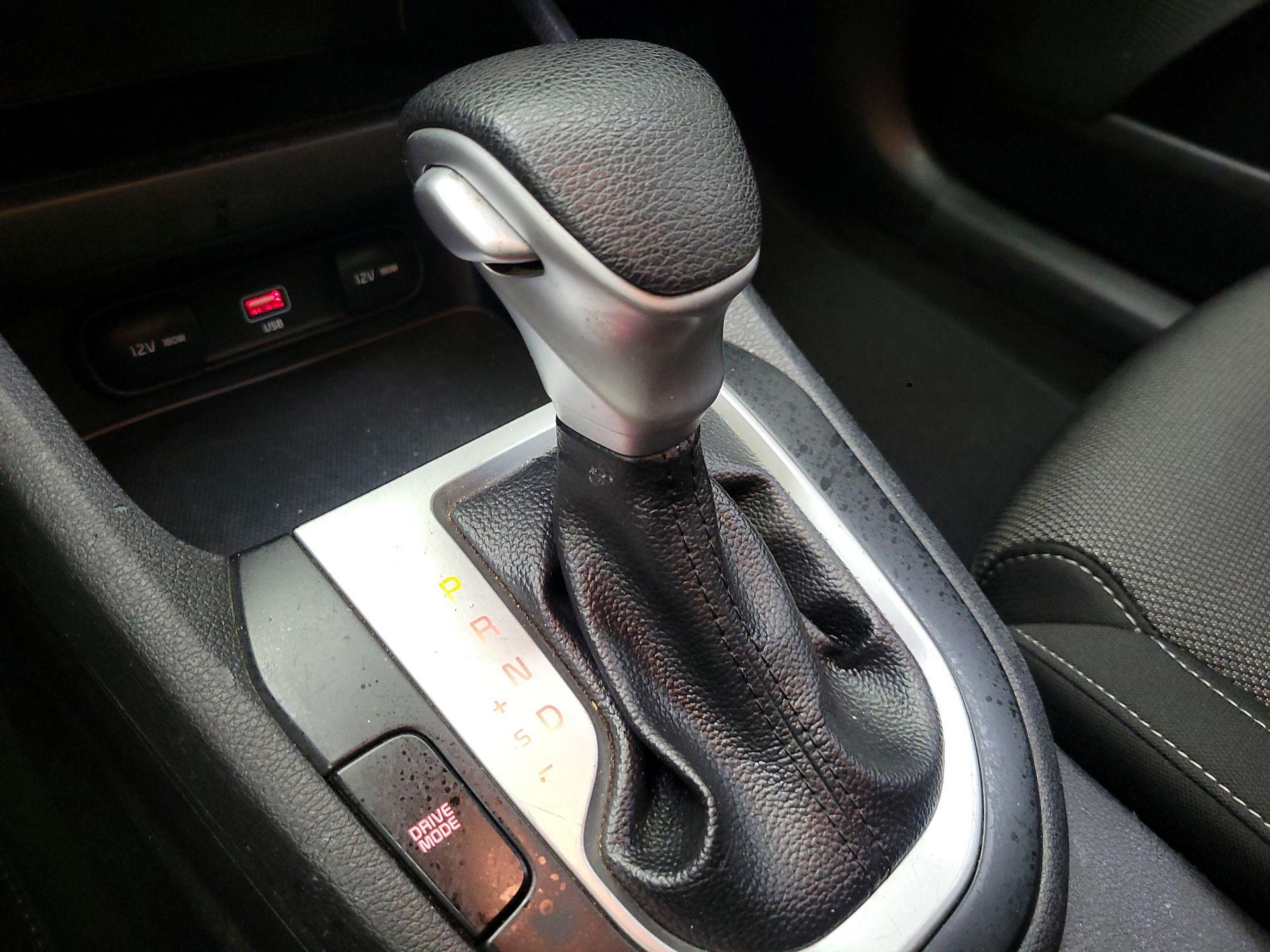 Thumbnail: 2023 Kia Forte - 17