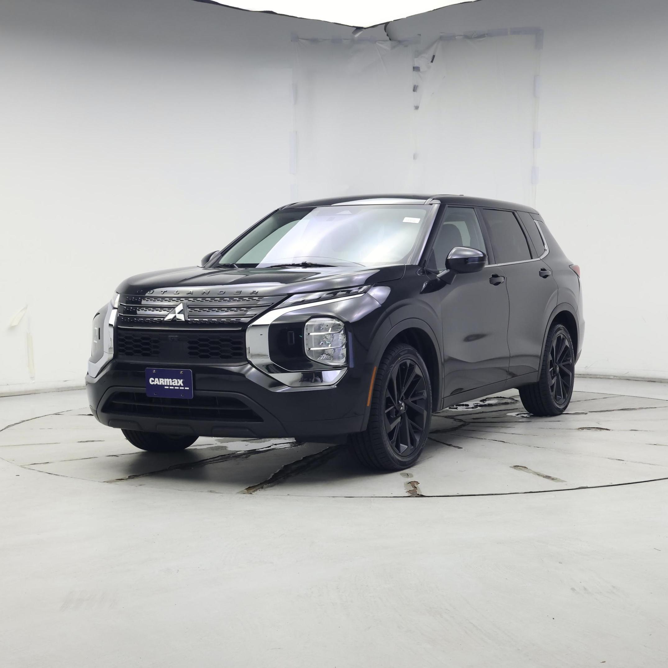 Thumbnail: 2022 Mitsubishi Outlander - 4