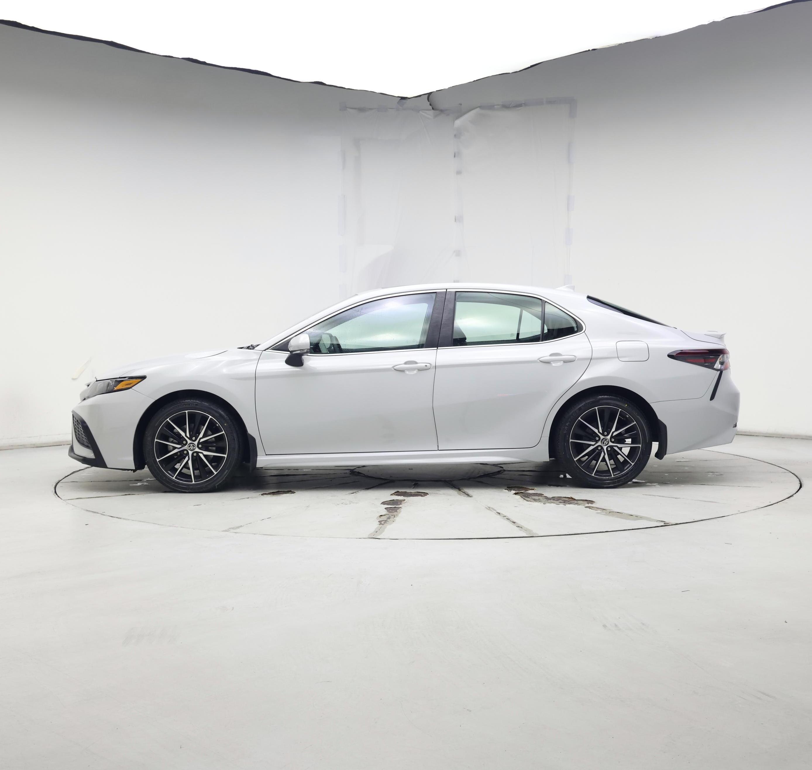 Thumbnail: 2023 Toyota Camry - 3