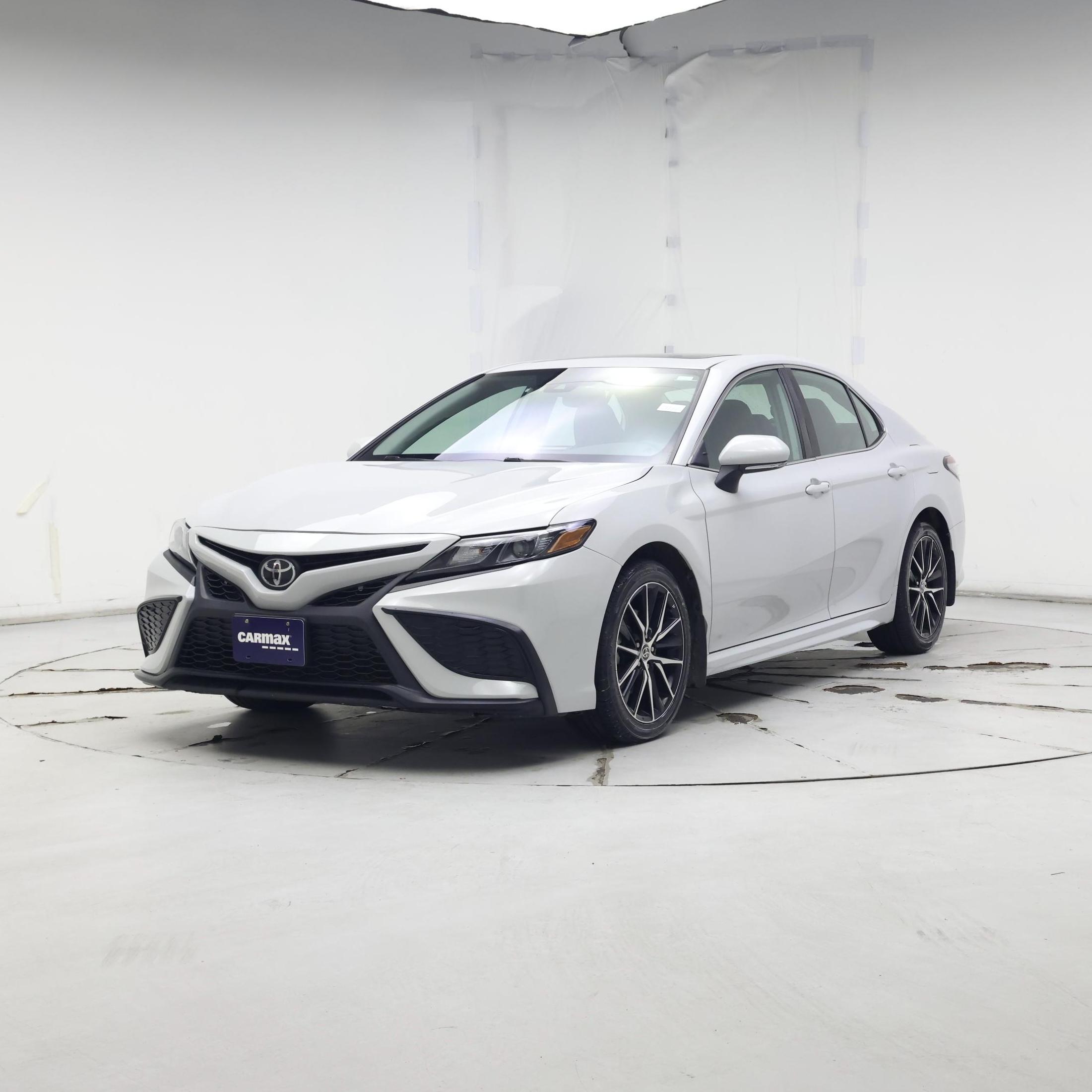 Thumbnail: 2023 Toyota Camry - 4