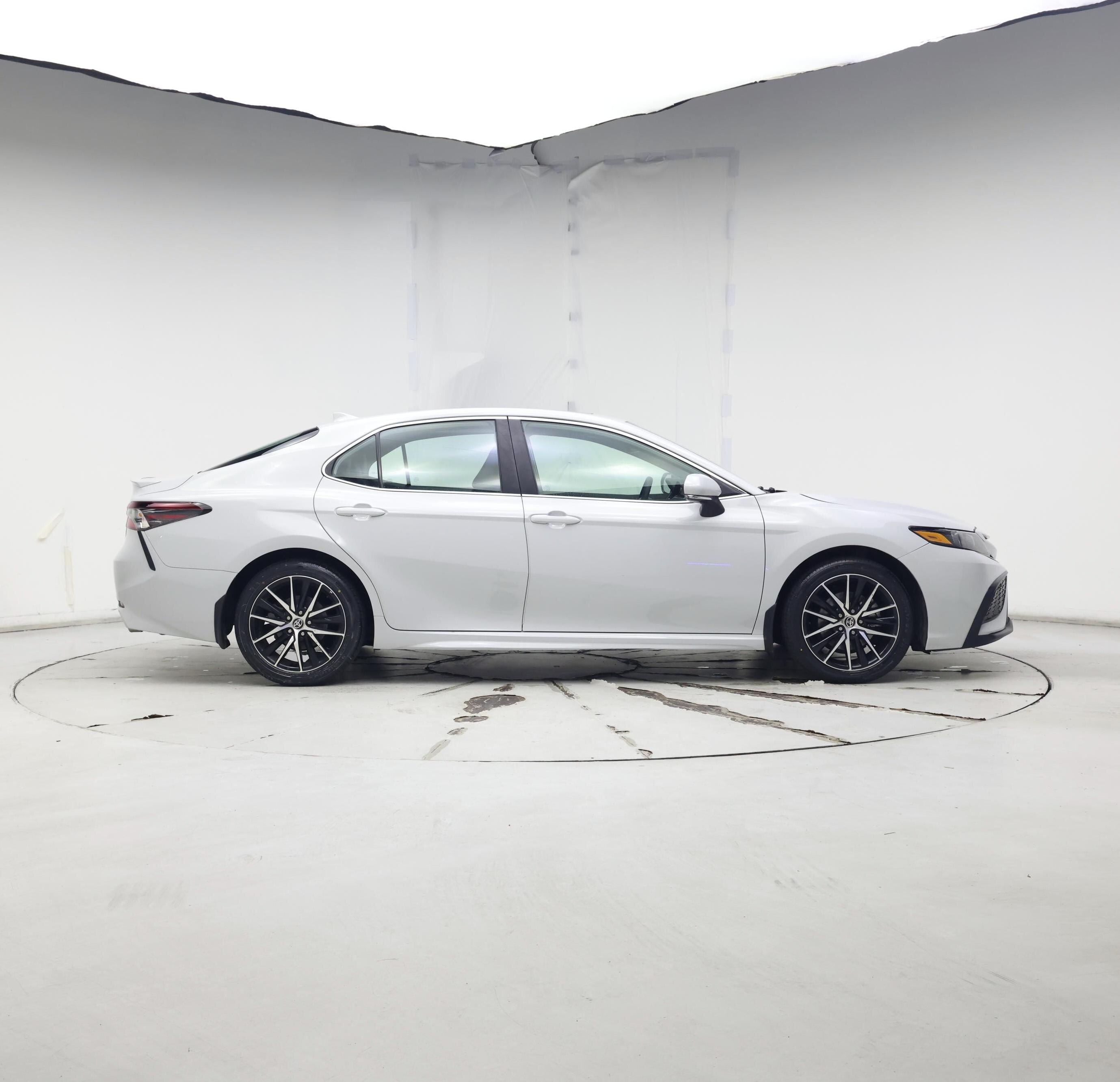 Thumbnail: 2023 Toyota Camry - 7
