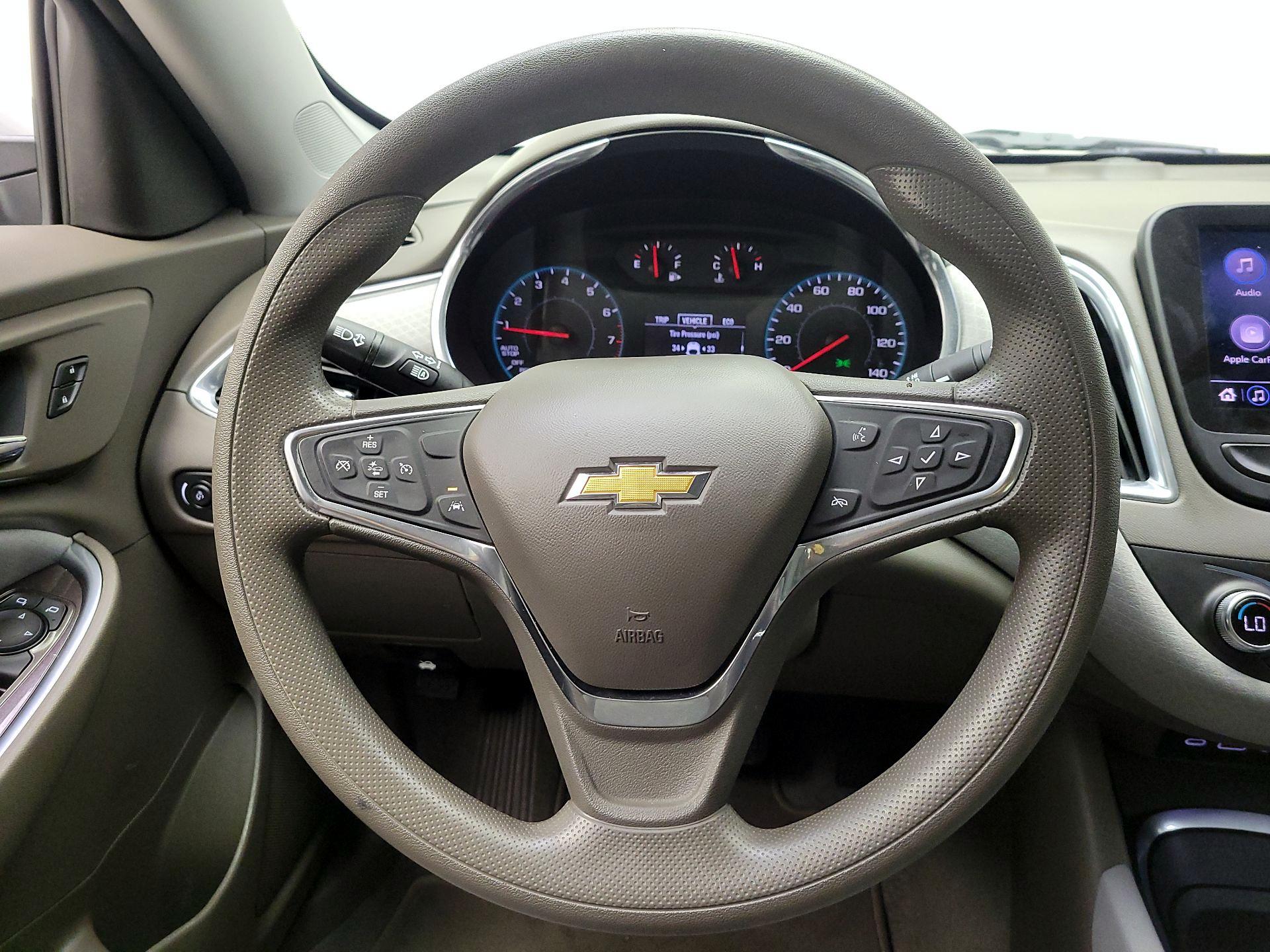Thumbnail: 2020 Chevrolet Malibu - 10