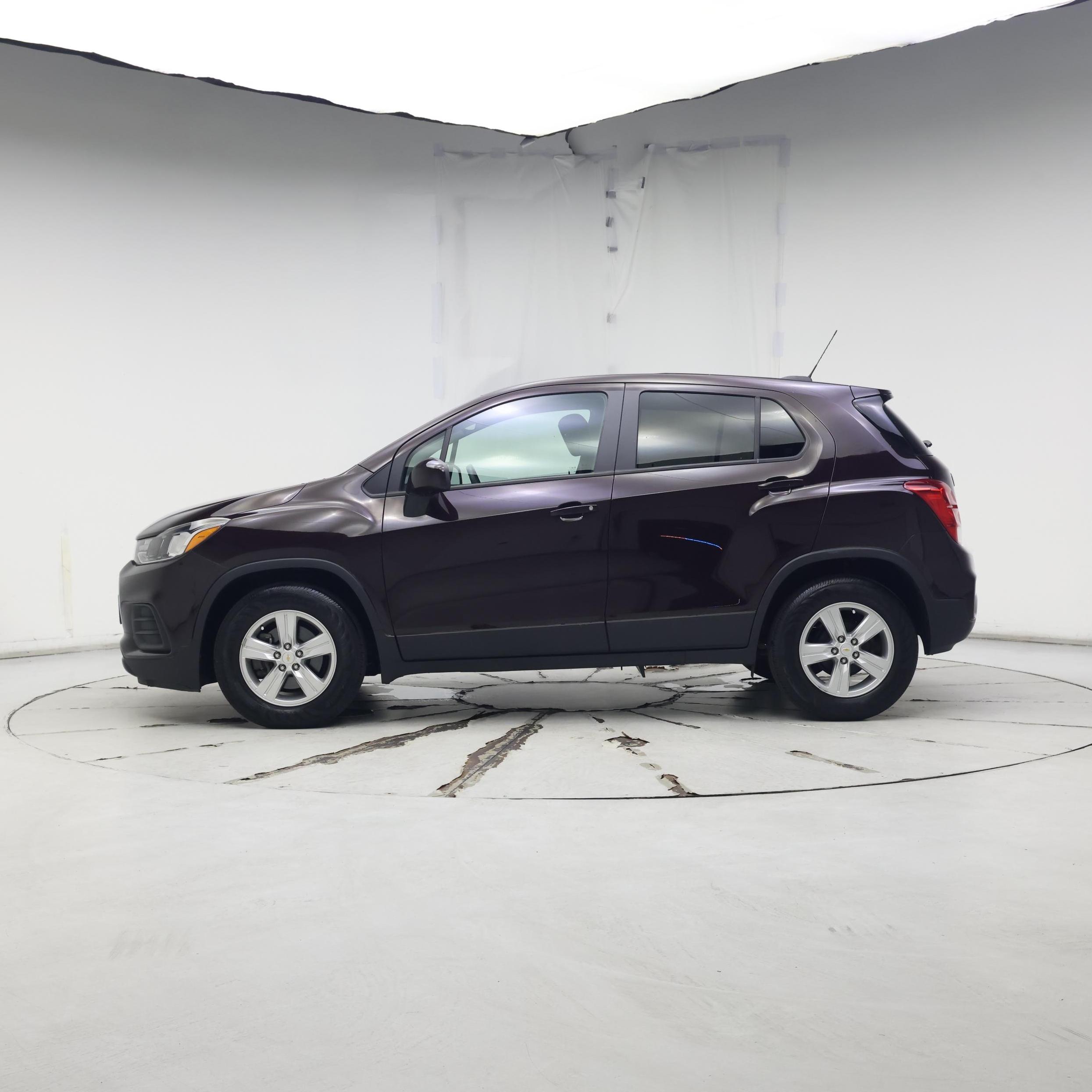 Thumbnail: 2020 Chevrolet Trax - 3