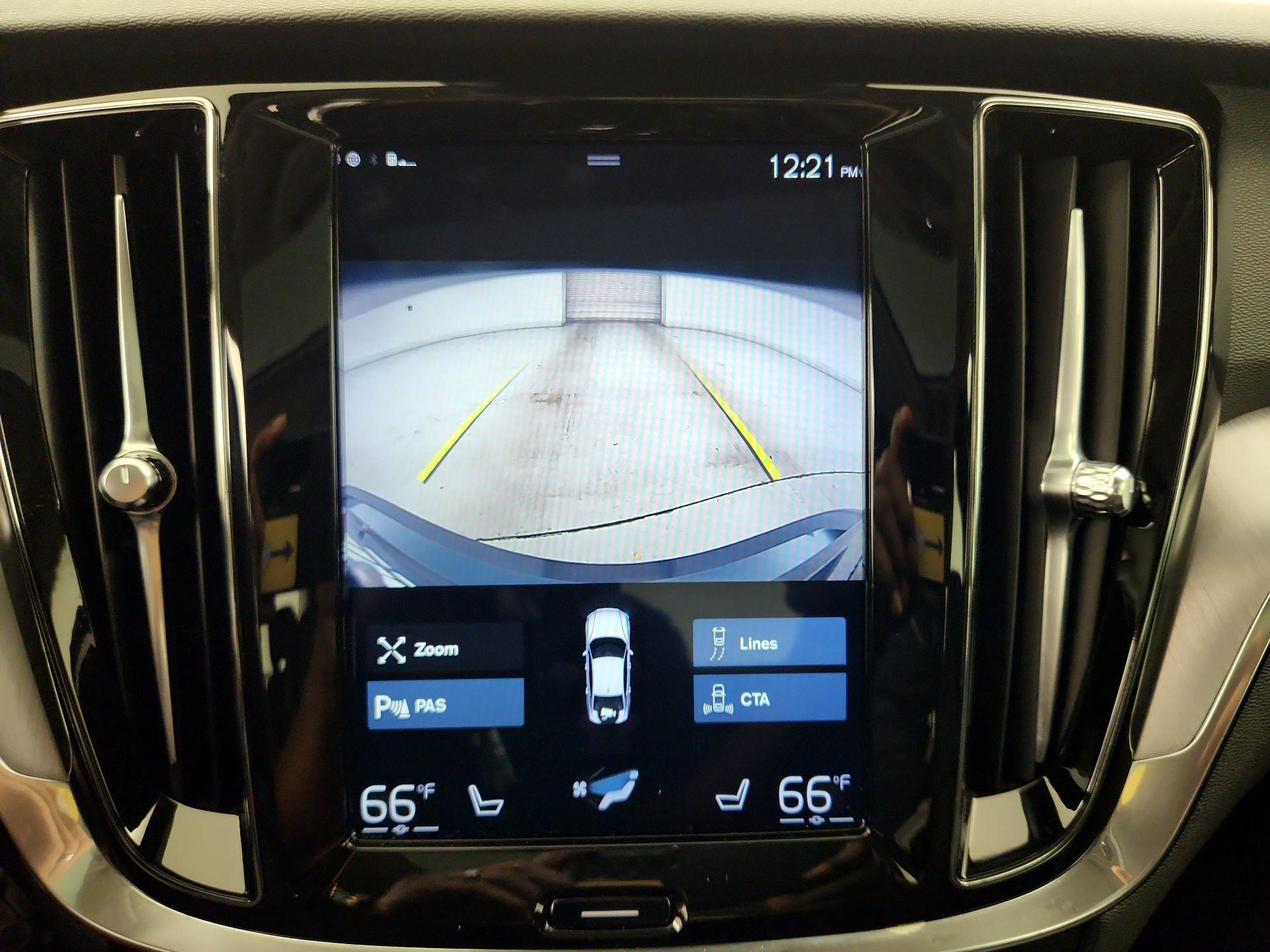 Thumbnail: 2019 Volvo S60 - 15