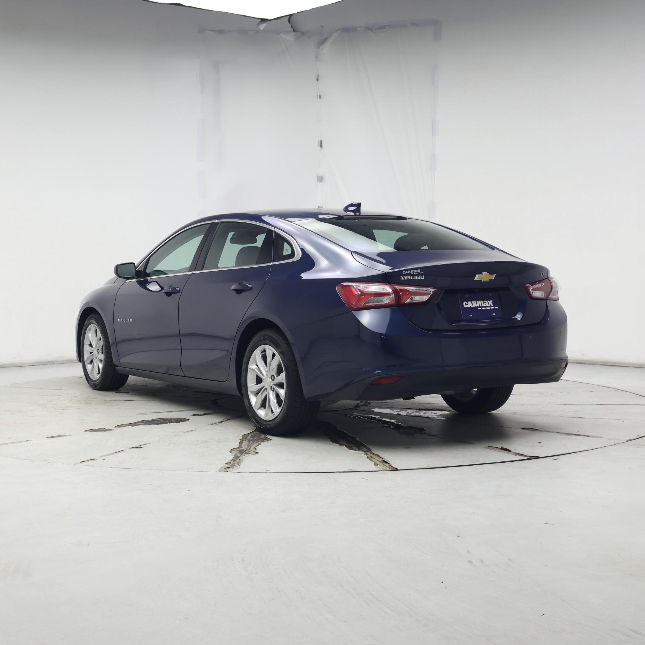 Thumbnail: 2020 Chevrolet Malibu - 2