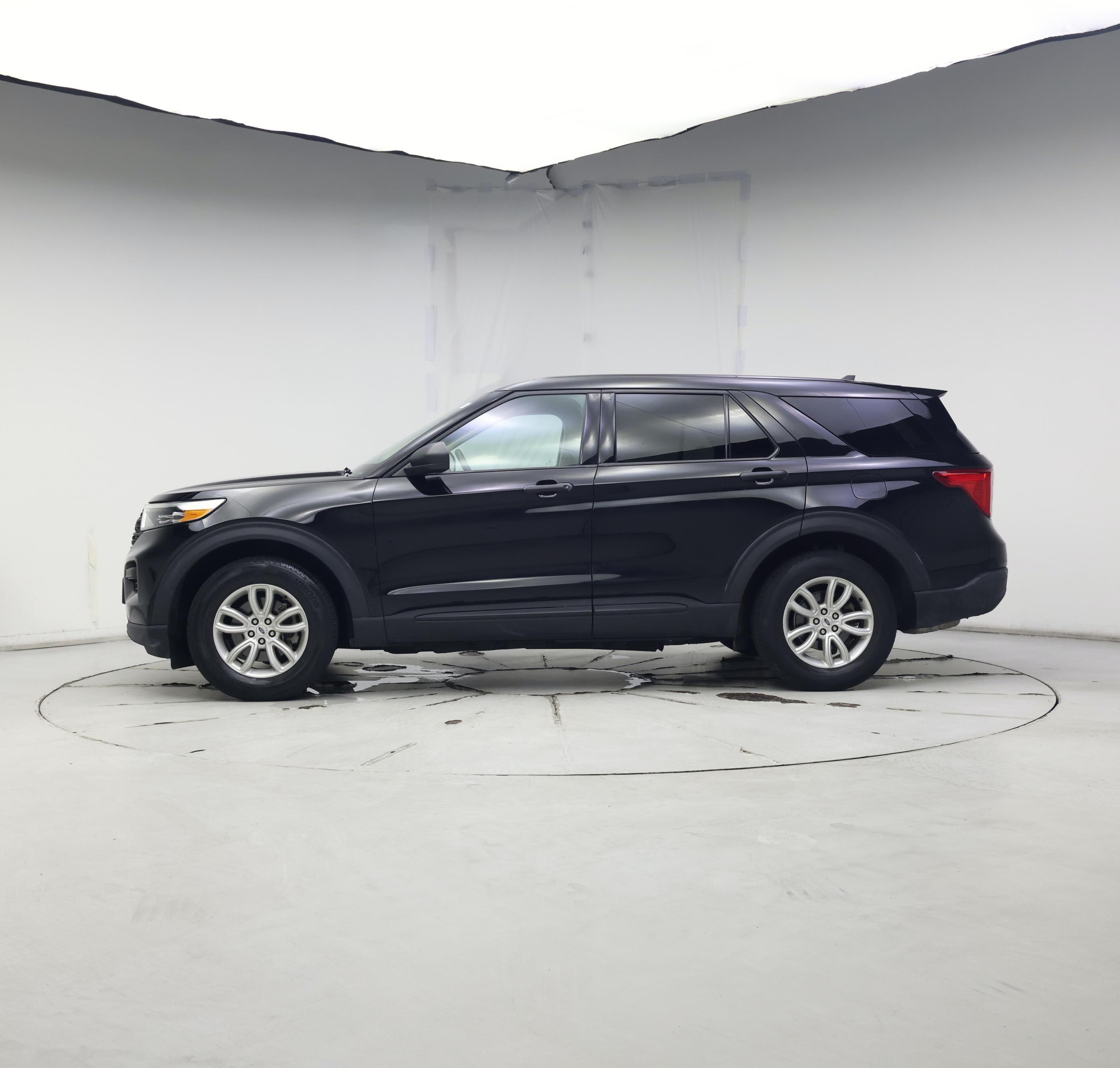 Thumbnail: 2021 Ford Explorer - 3