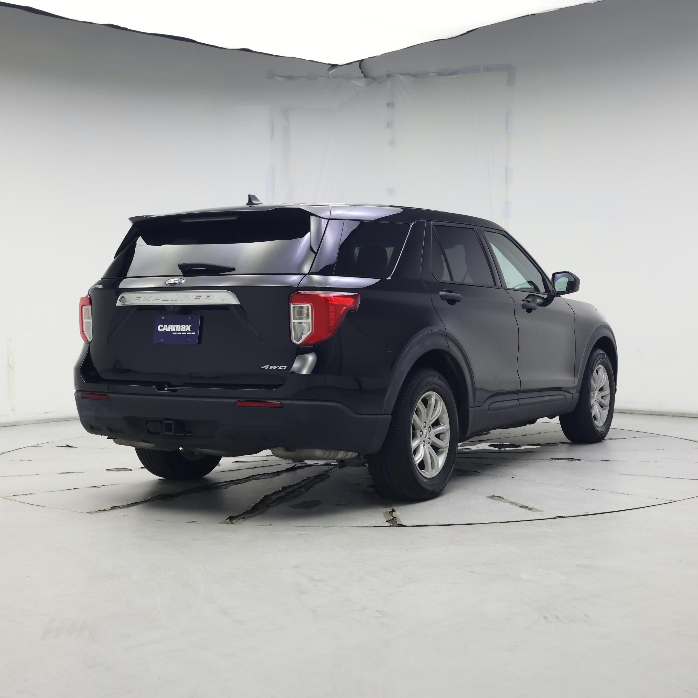Thumbnail: 2021 Ford Explorer - 8