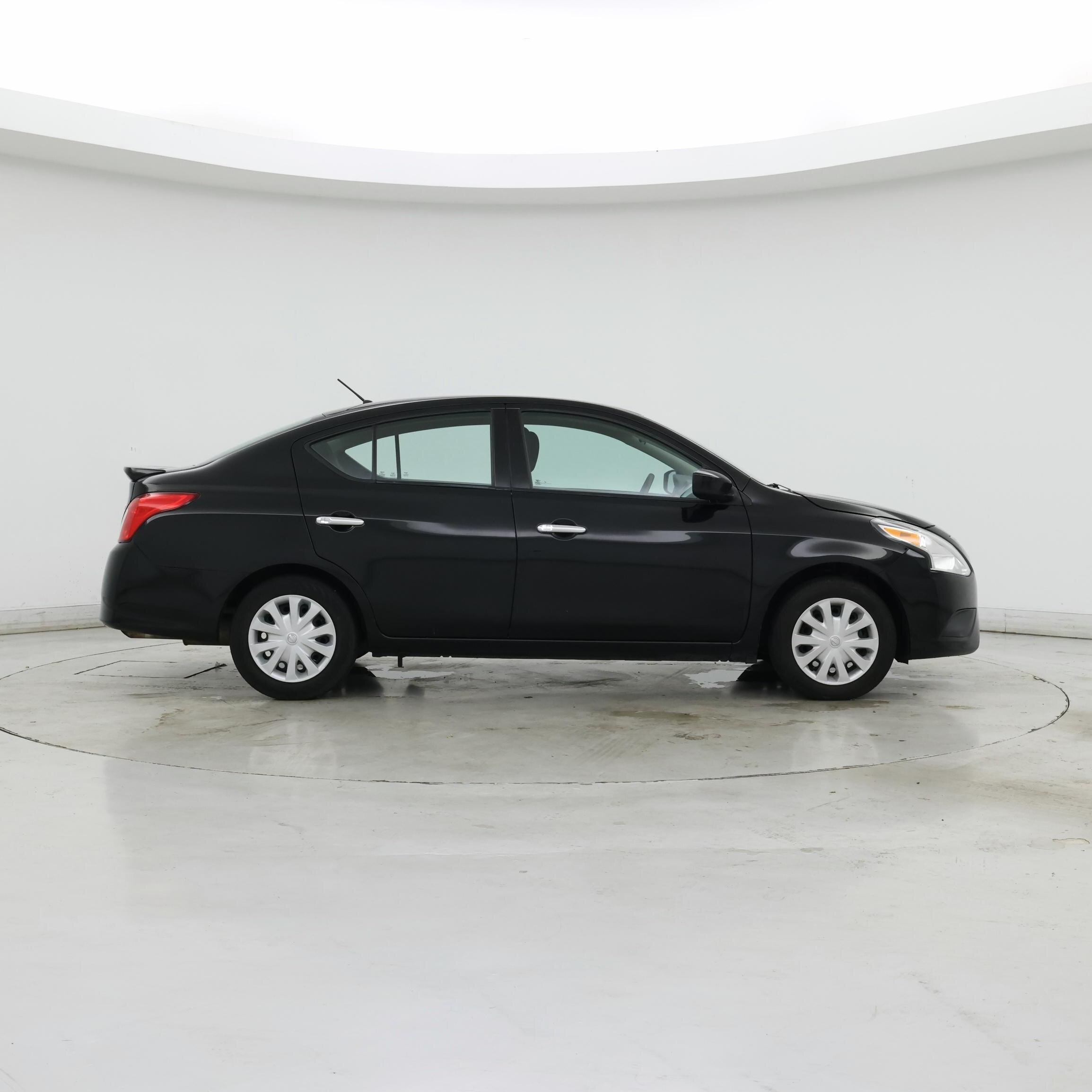Thumbnail: 2019 Nissan Versa - 7