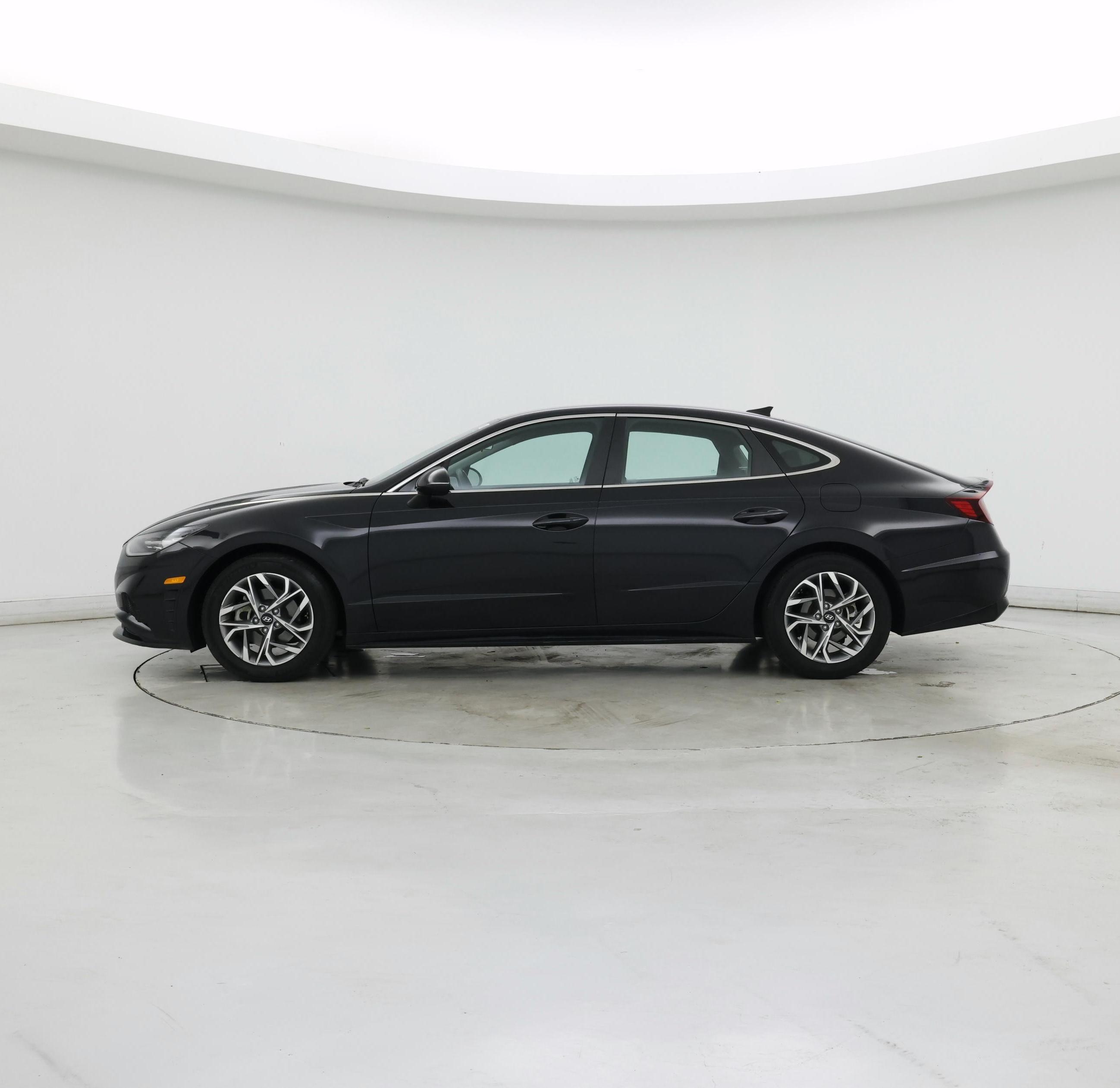 Thumbnail: 2023 Hyundai Sonata - 3