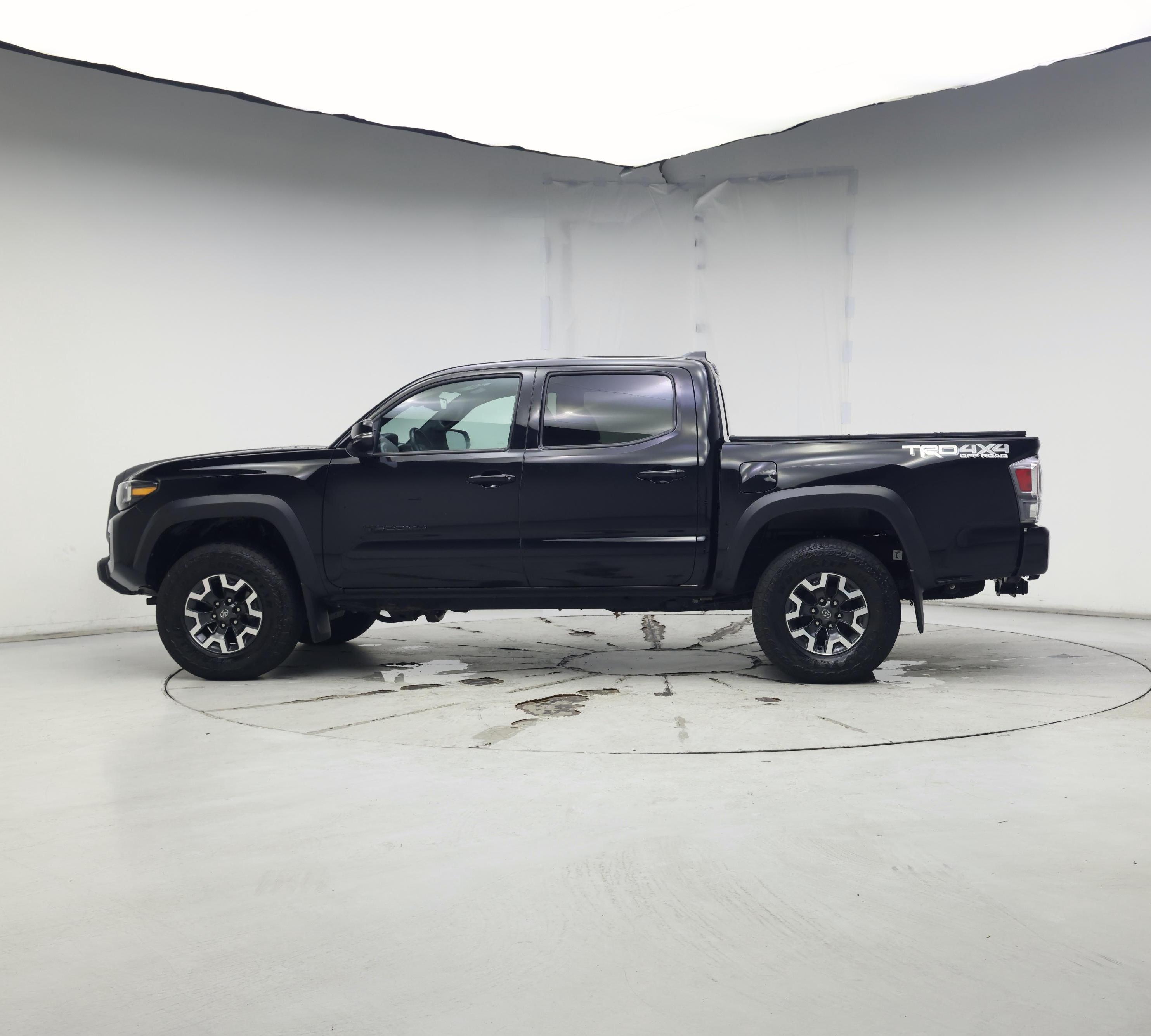 Thumbnail: 2022 Toyota Tacoma - 3