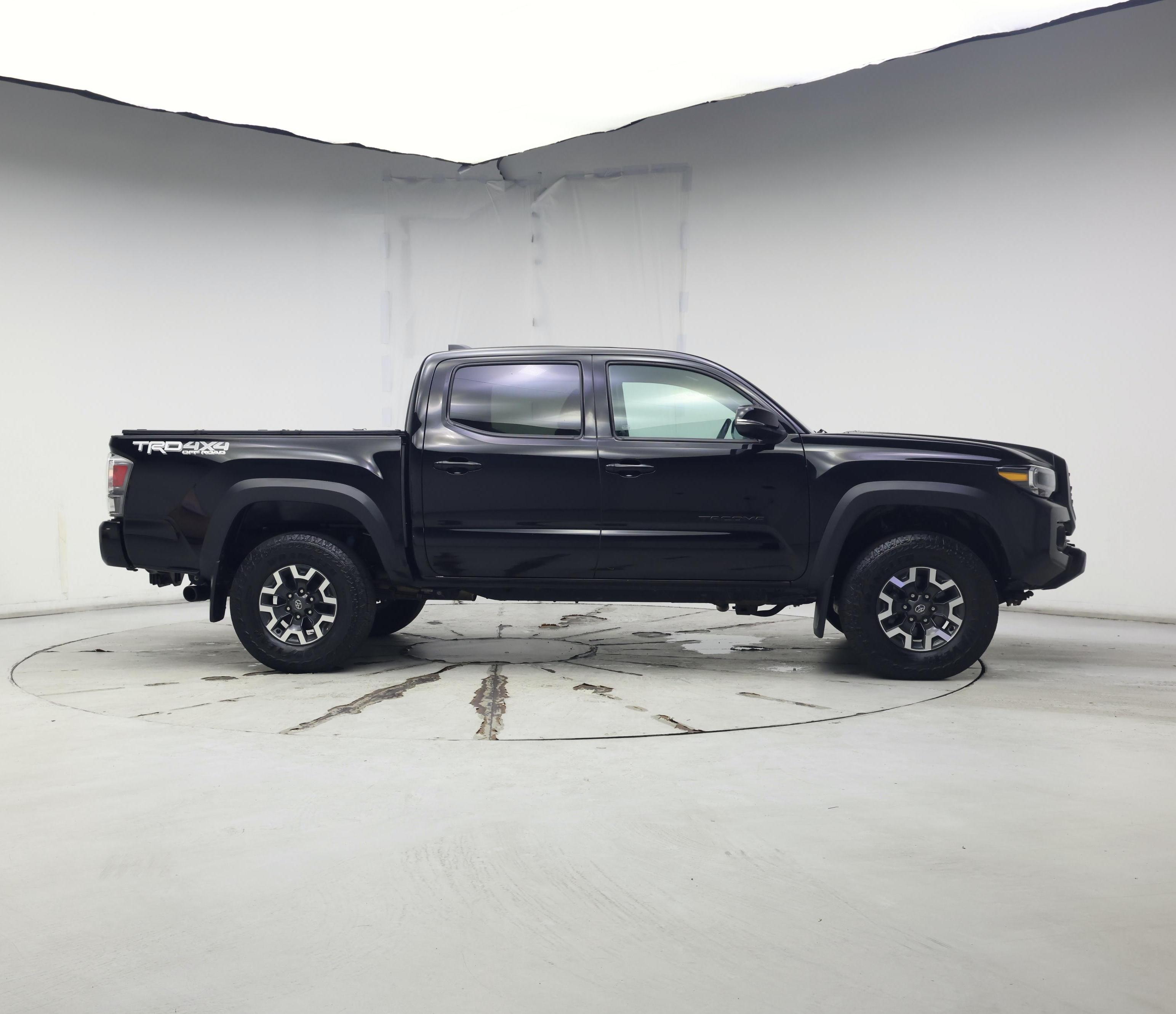 Thumbnail: 2022 Toyota Tacoma - 7
