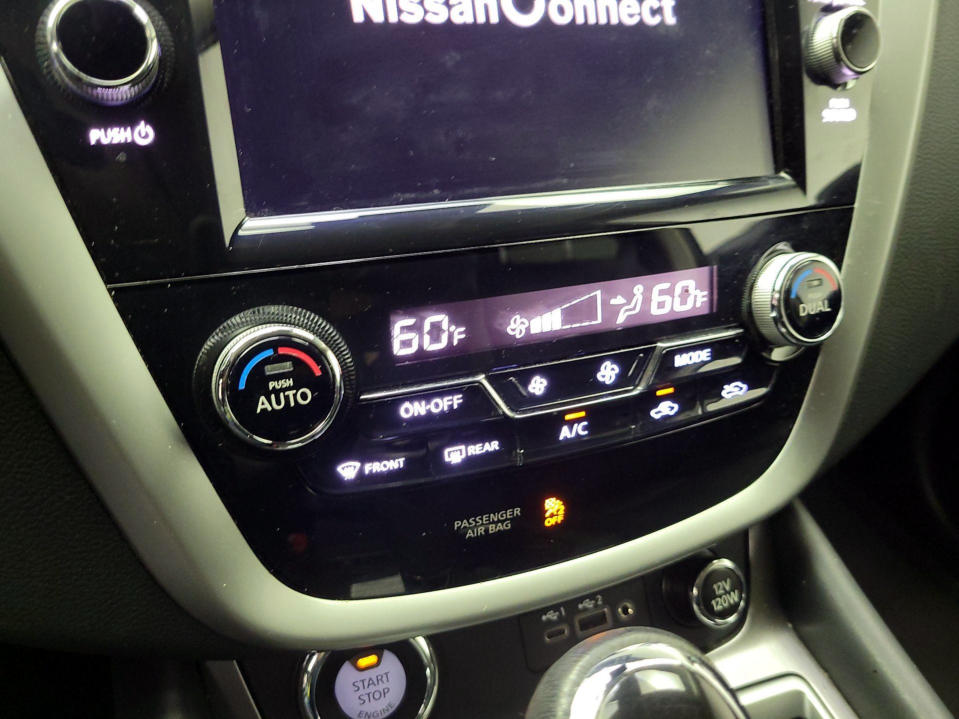 Thumbnail: 2021 Nissan Murano - 17