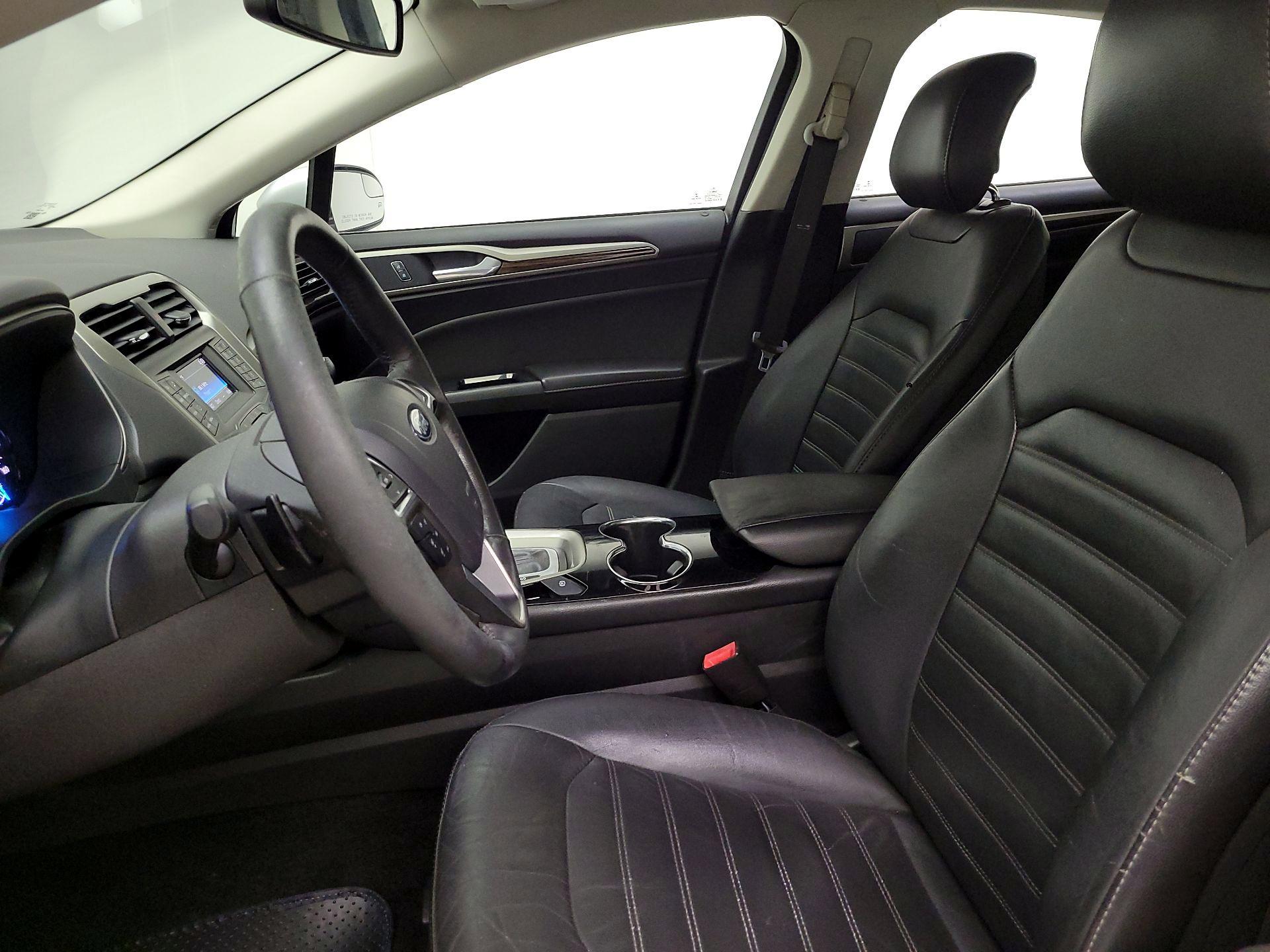 Thumbnail: 2014 Ford Fusion - 11