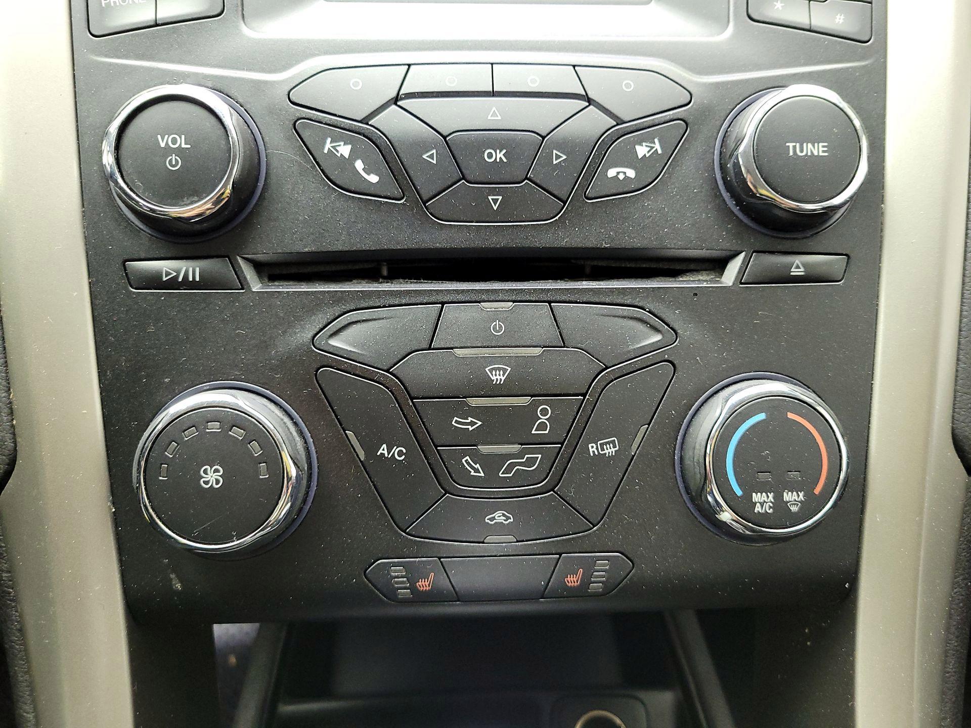 Thumbnail: 2014 Ford Fusion - 15