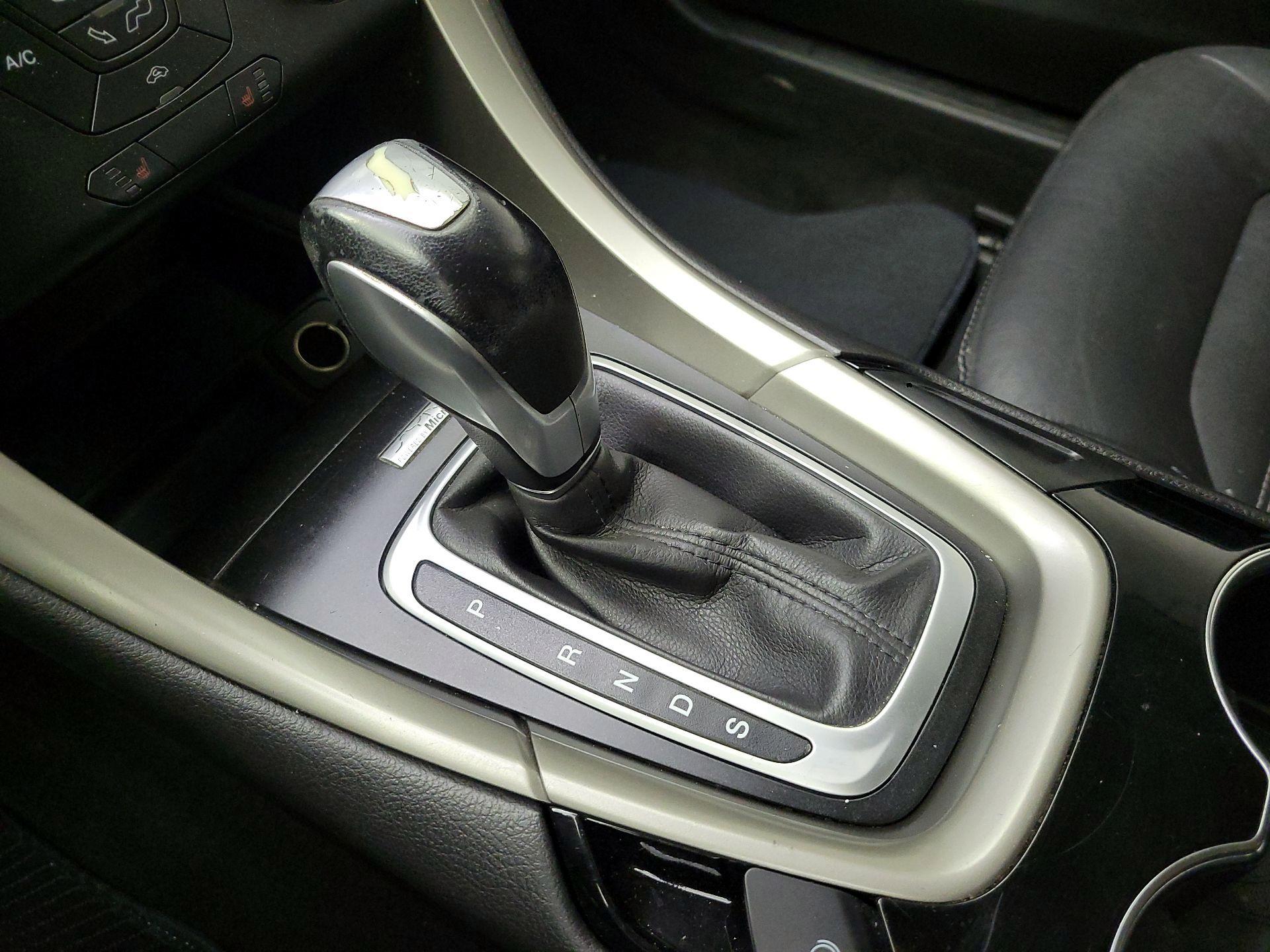 Thumbnail: 2014 Ford Fusion - 16