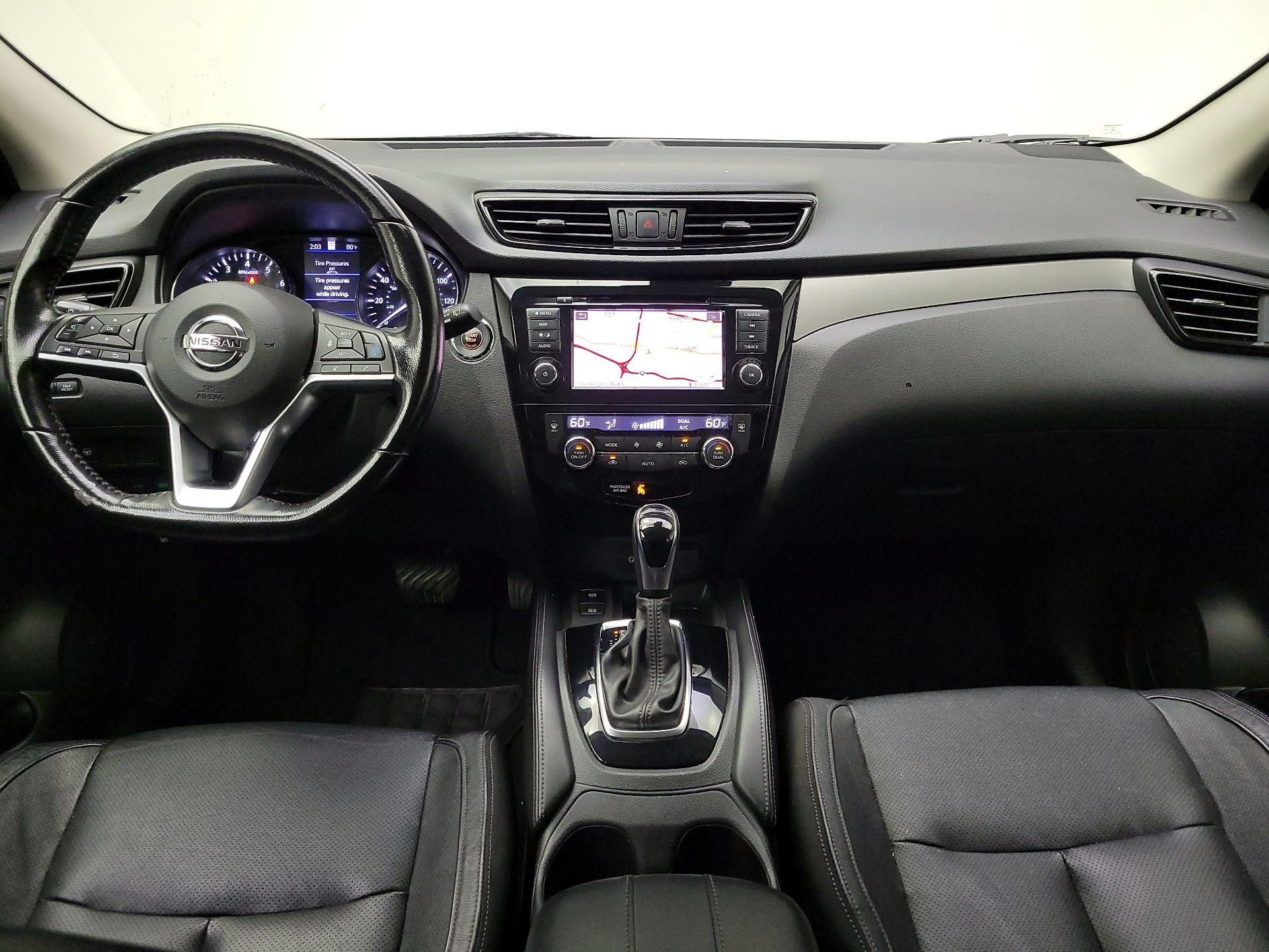 Thumbnail: 2020 Nissan Rogue Sport - 9