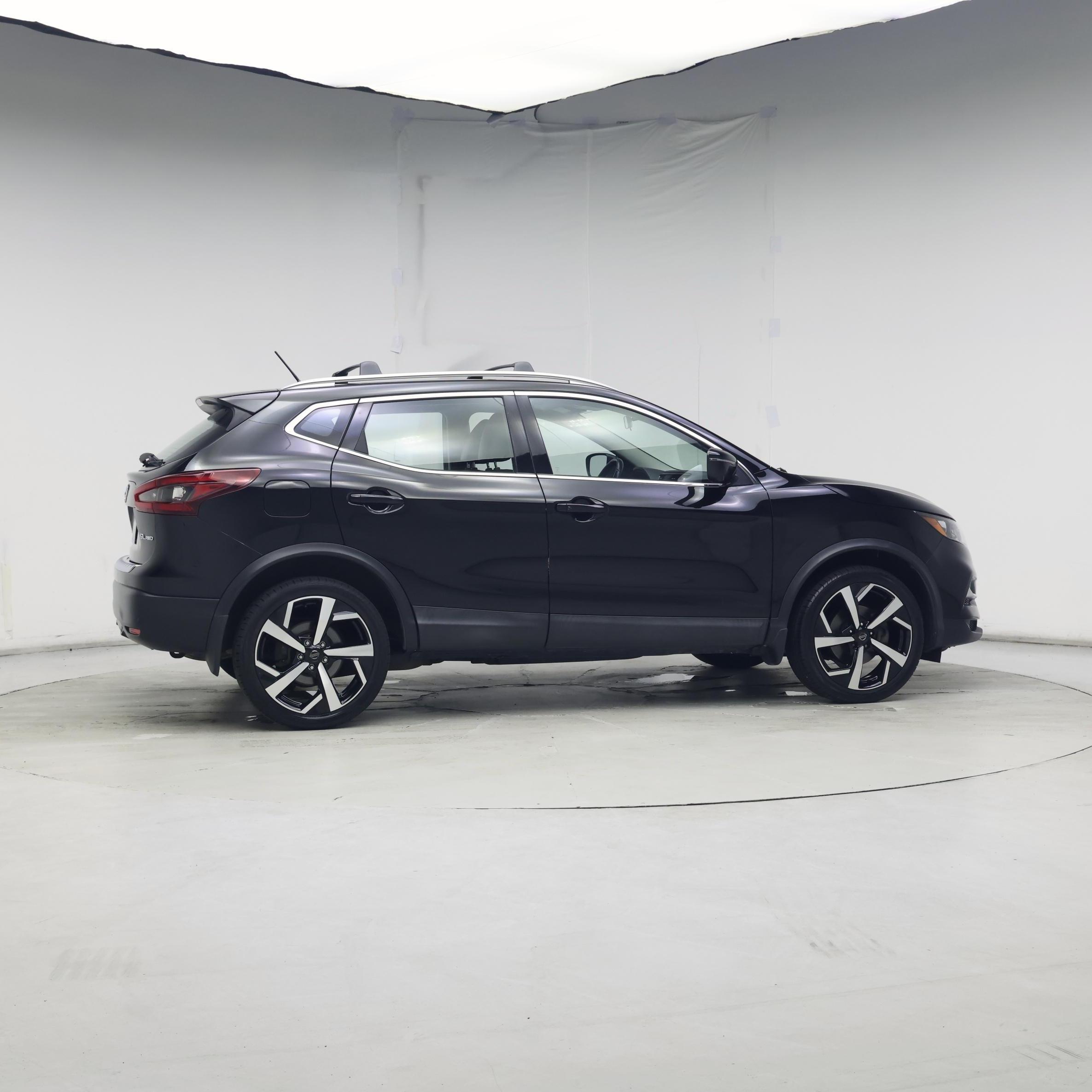 Thumbnail: 2020 Nissan Rogue Sport - 7