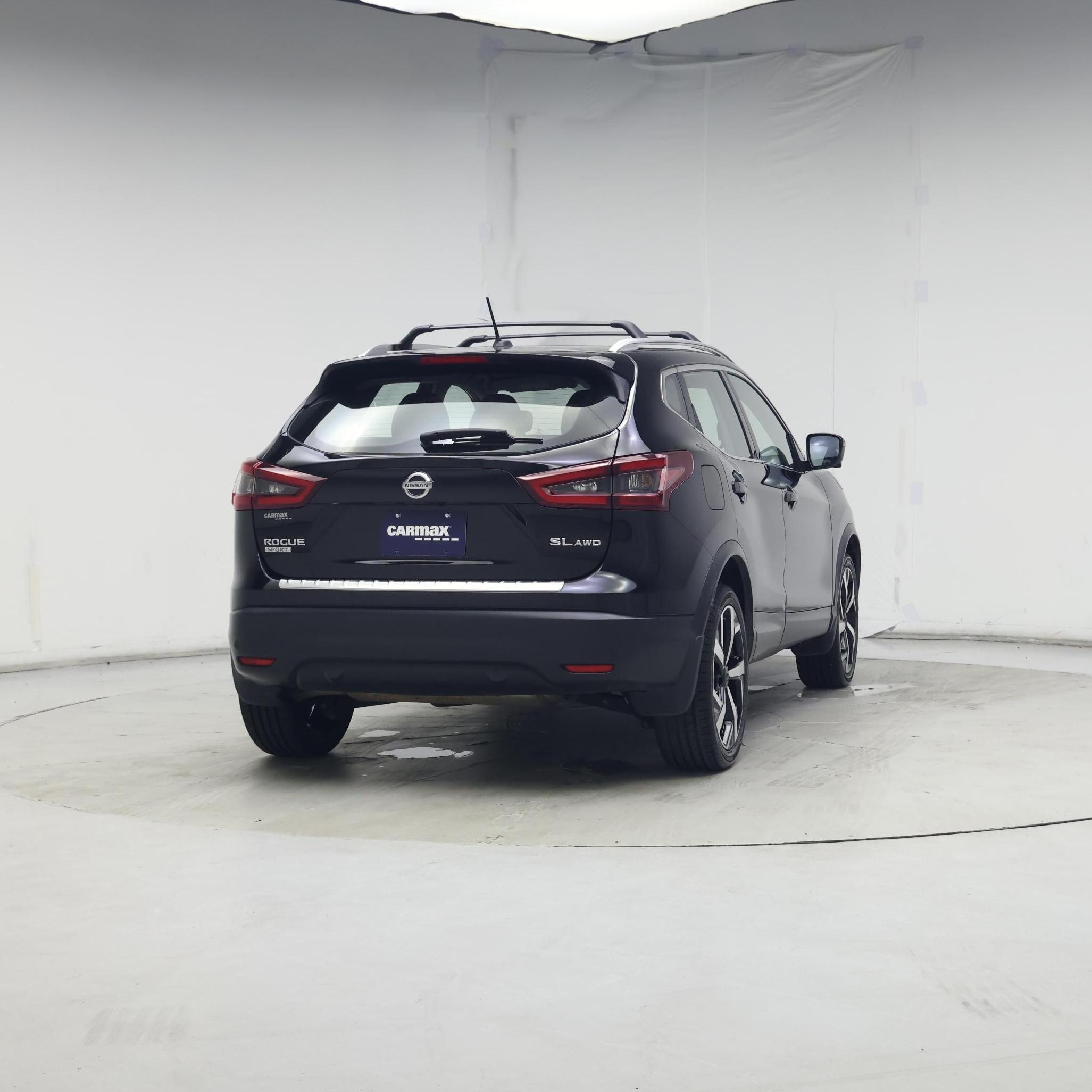 Thumbnail: 2020 Nissan Rogue Sport - 8