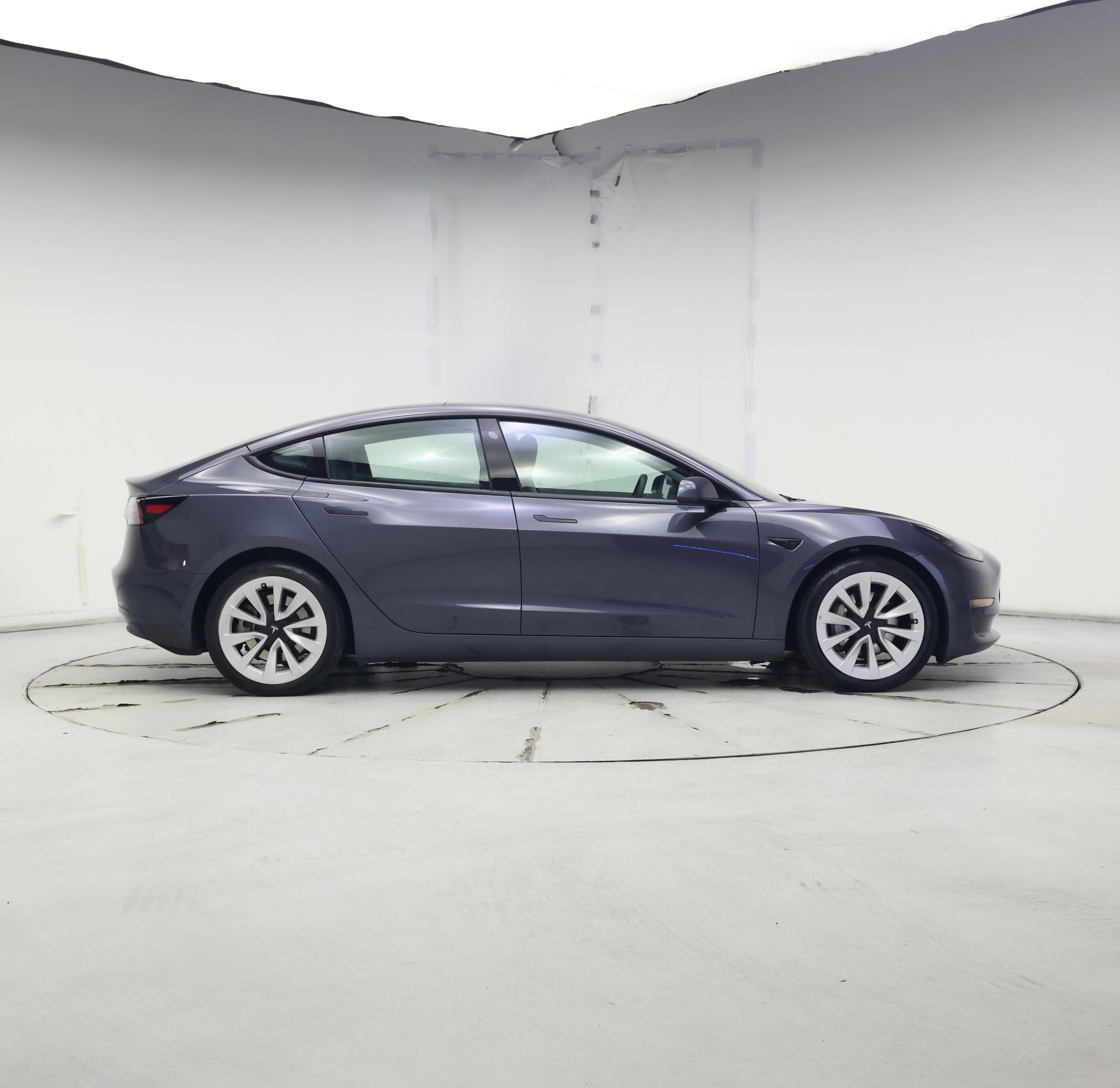 Thumbnail: 2023 Tesla Model 3 - 7