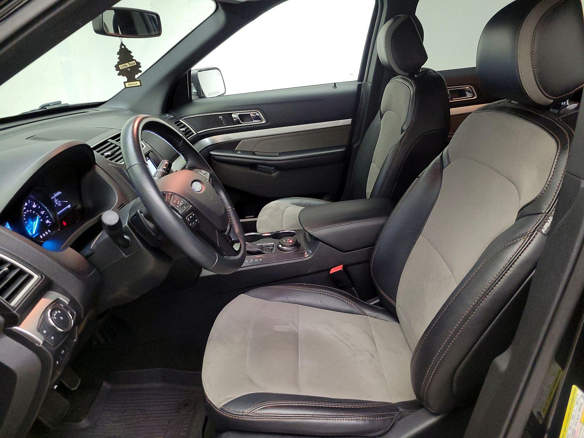 Thumbnail: 2017 Ford Explorer - 11
