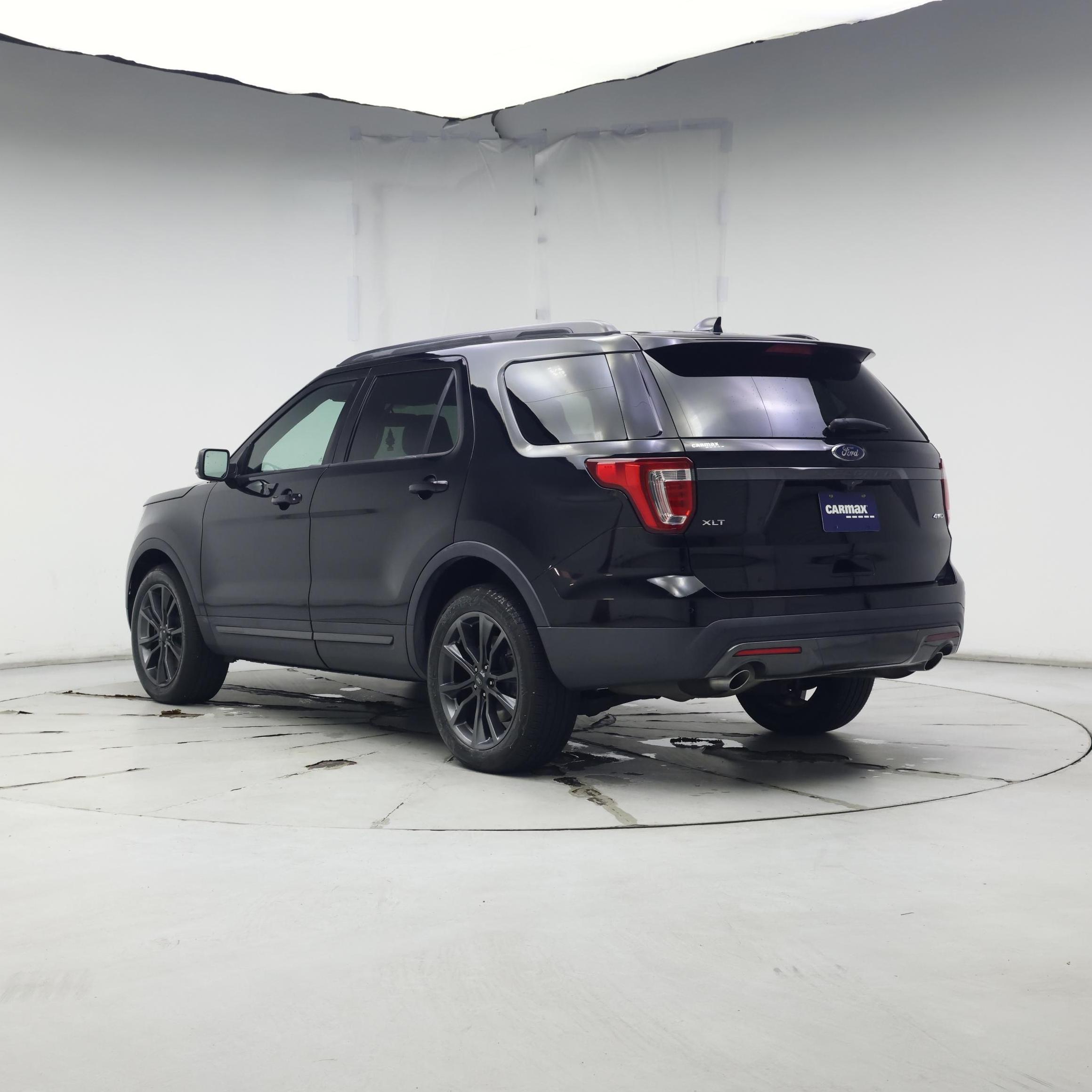 Thumbnail: 2017 Ford Explorer - 2