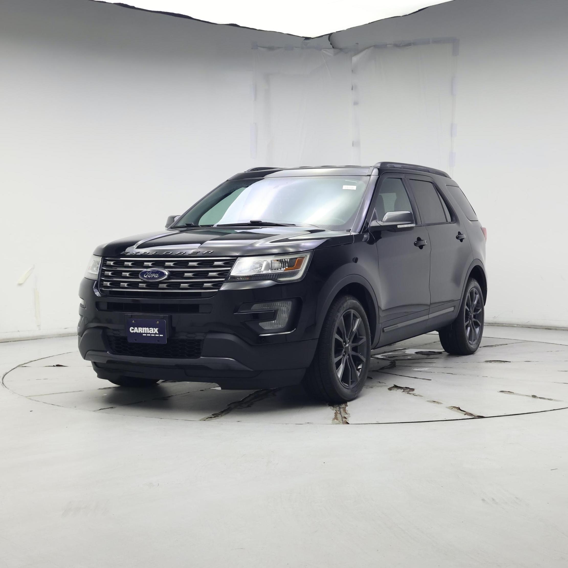 Thumbnail: 2017 Ford Explorer - 4
