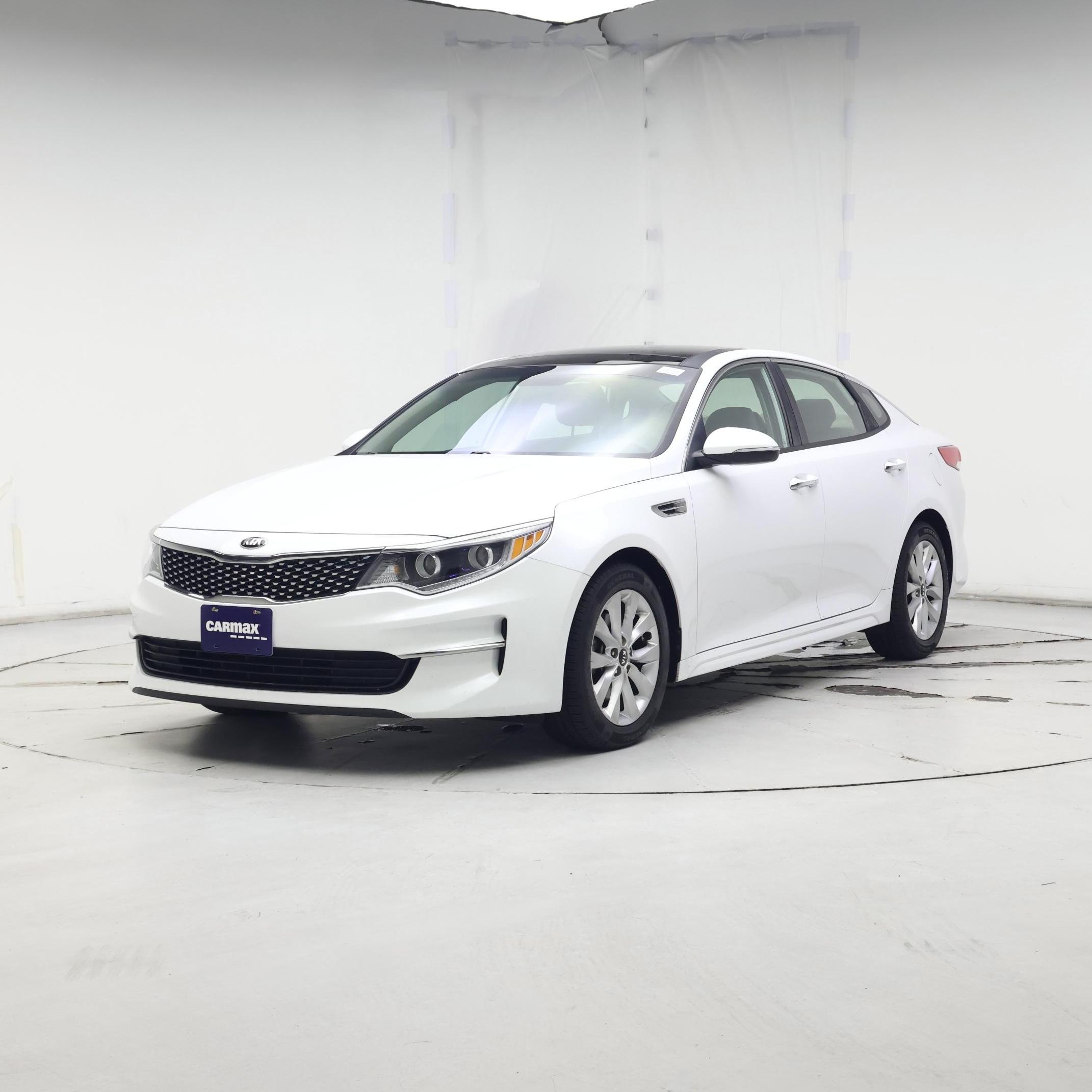 Thumbnail: 2016 Kia Optima - 4