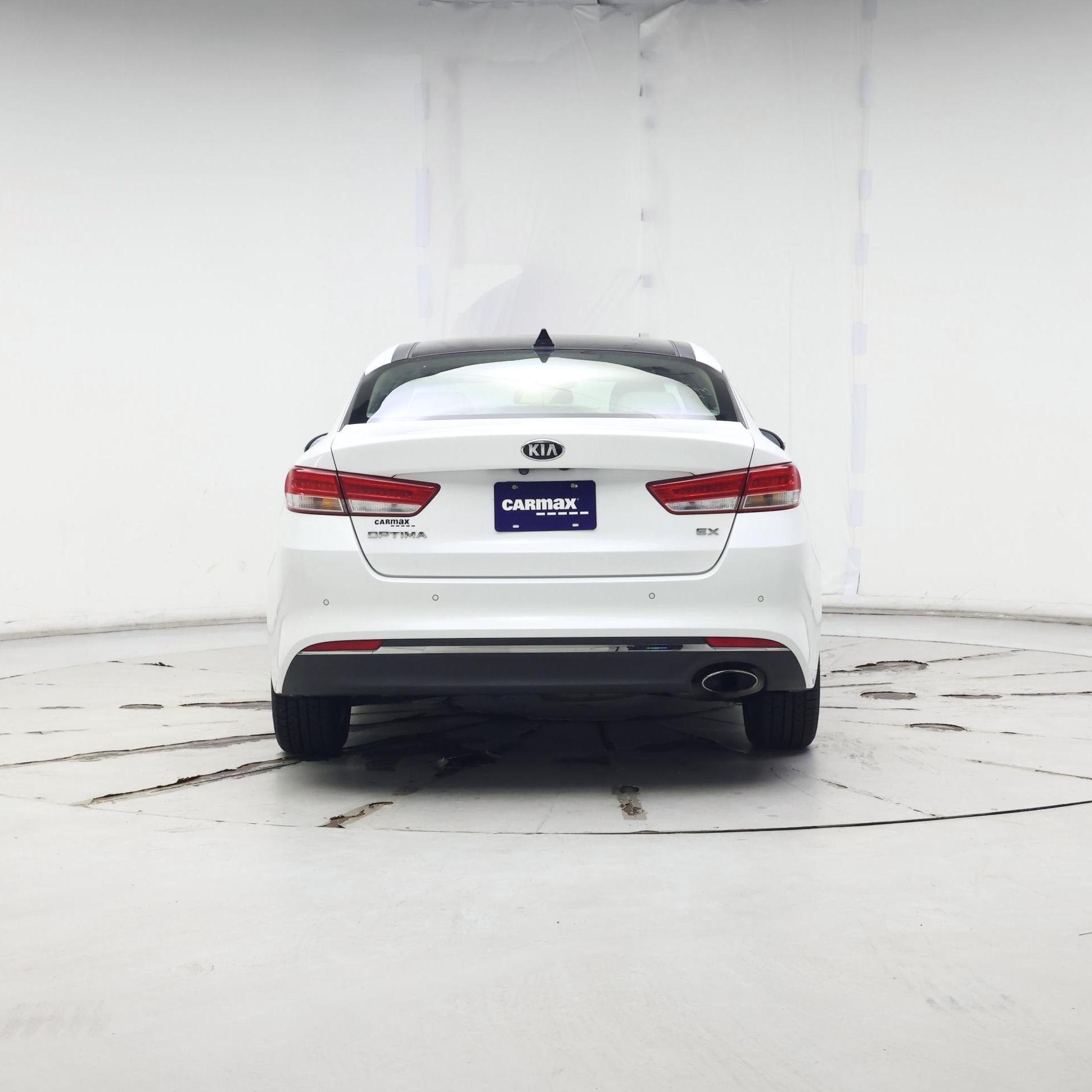 Thumbnail: 2016 Kia Optima - 6
