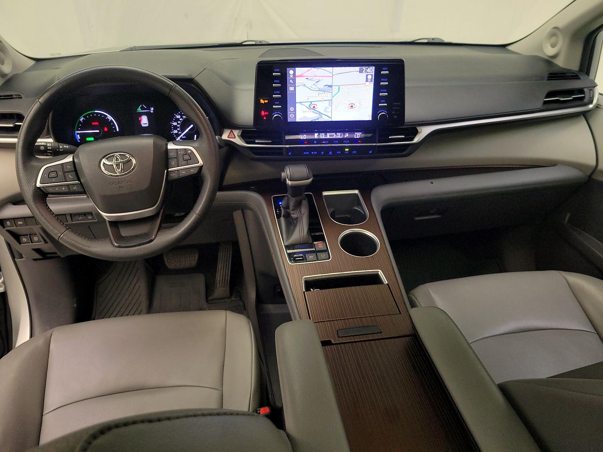 Thumbnail: 2021 Toyota Sienna - 9