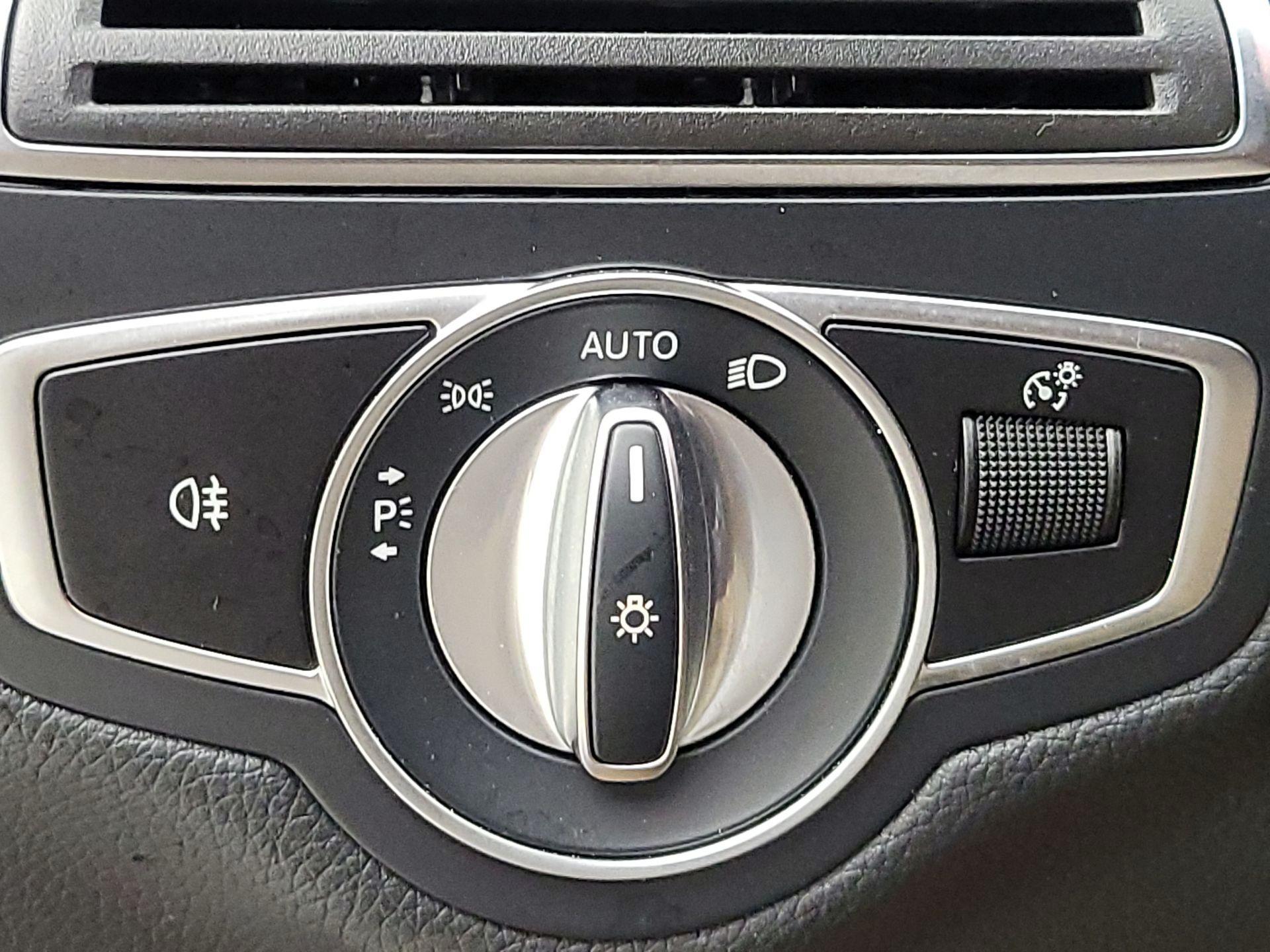 Thumbnail: 2020 Mercedes-Benz C-Class - 13