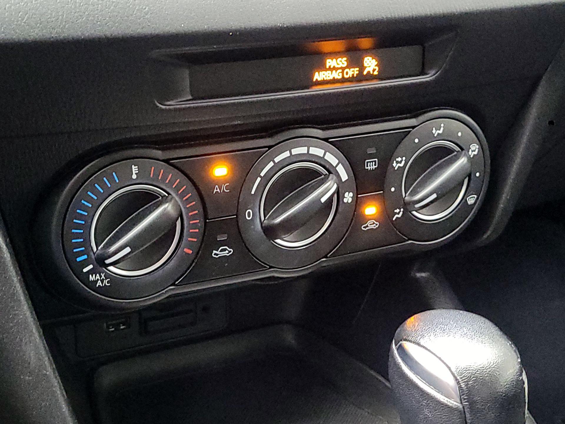 Thumbnail: 2015 Mazda Mazda3 - 16