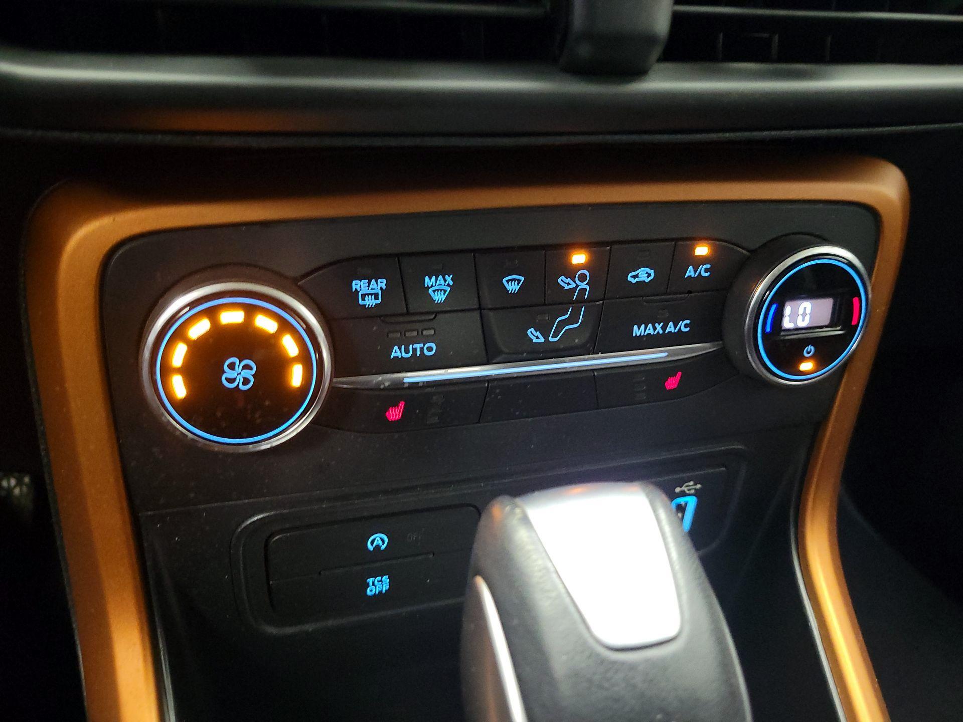 Thumbnail: 2018 Ford EcoSport - 17