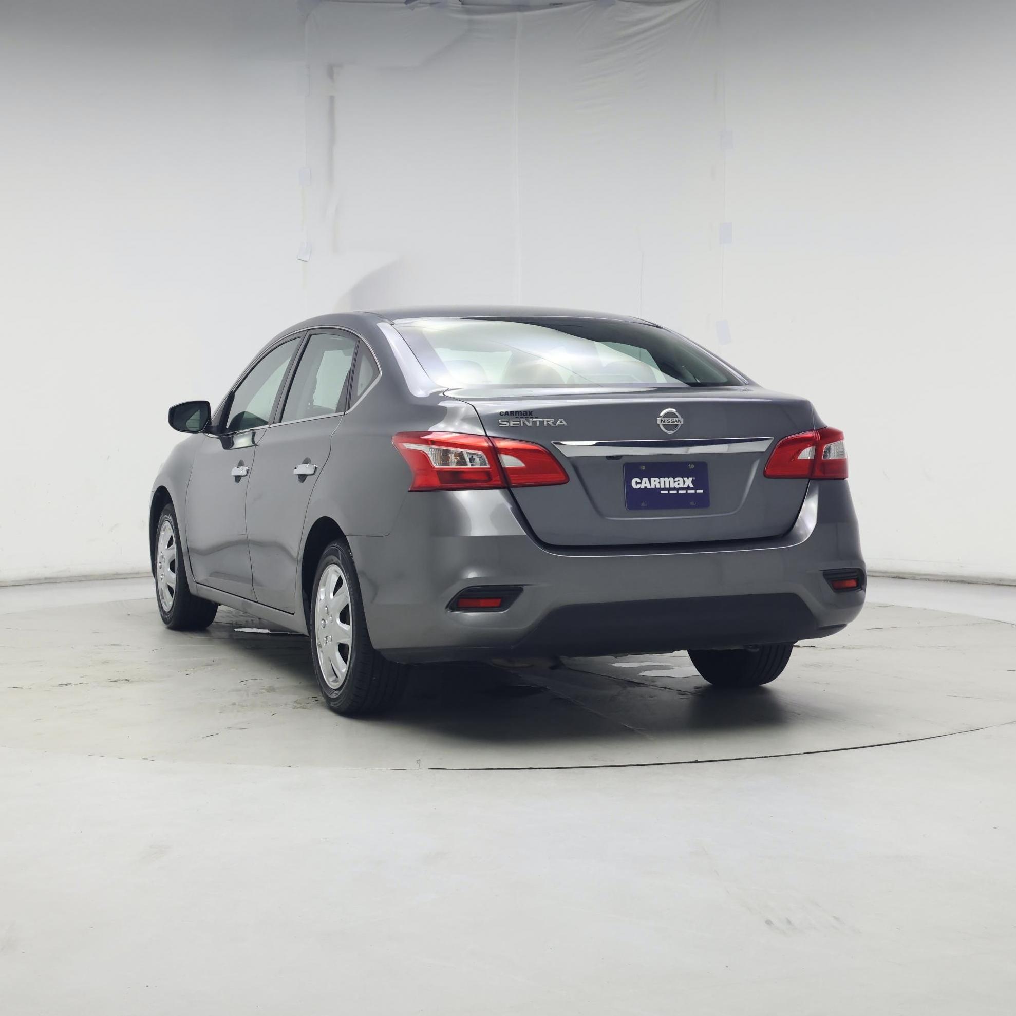 Thumbnail: 2018 Nissan Sentra - 6