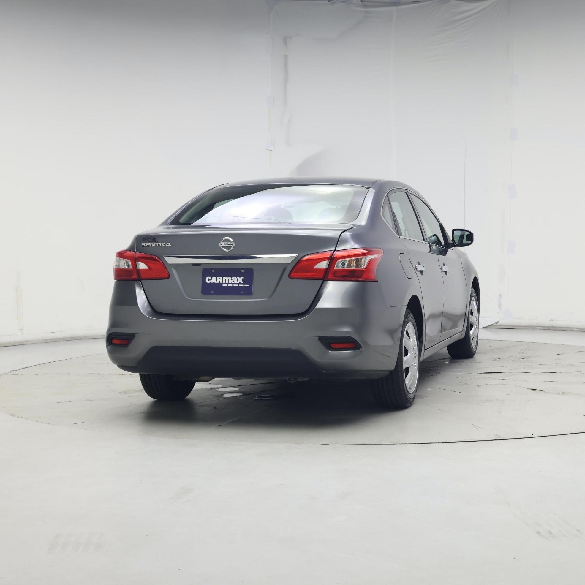 Thumbnail: 2018 Nissan Sentra - 8