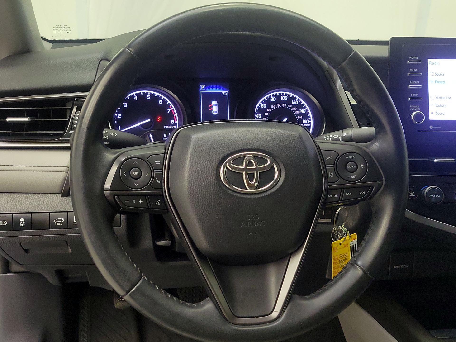 Thumbnail: 2023 Toyota Camry - 10