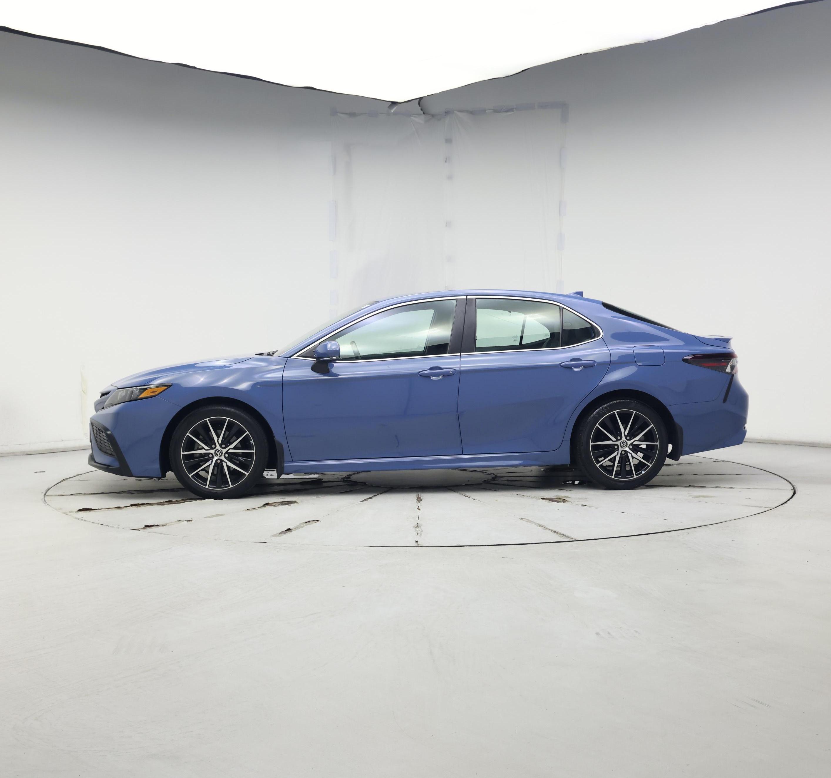 Thumbnail: 2023 Toyota Camry - 3