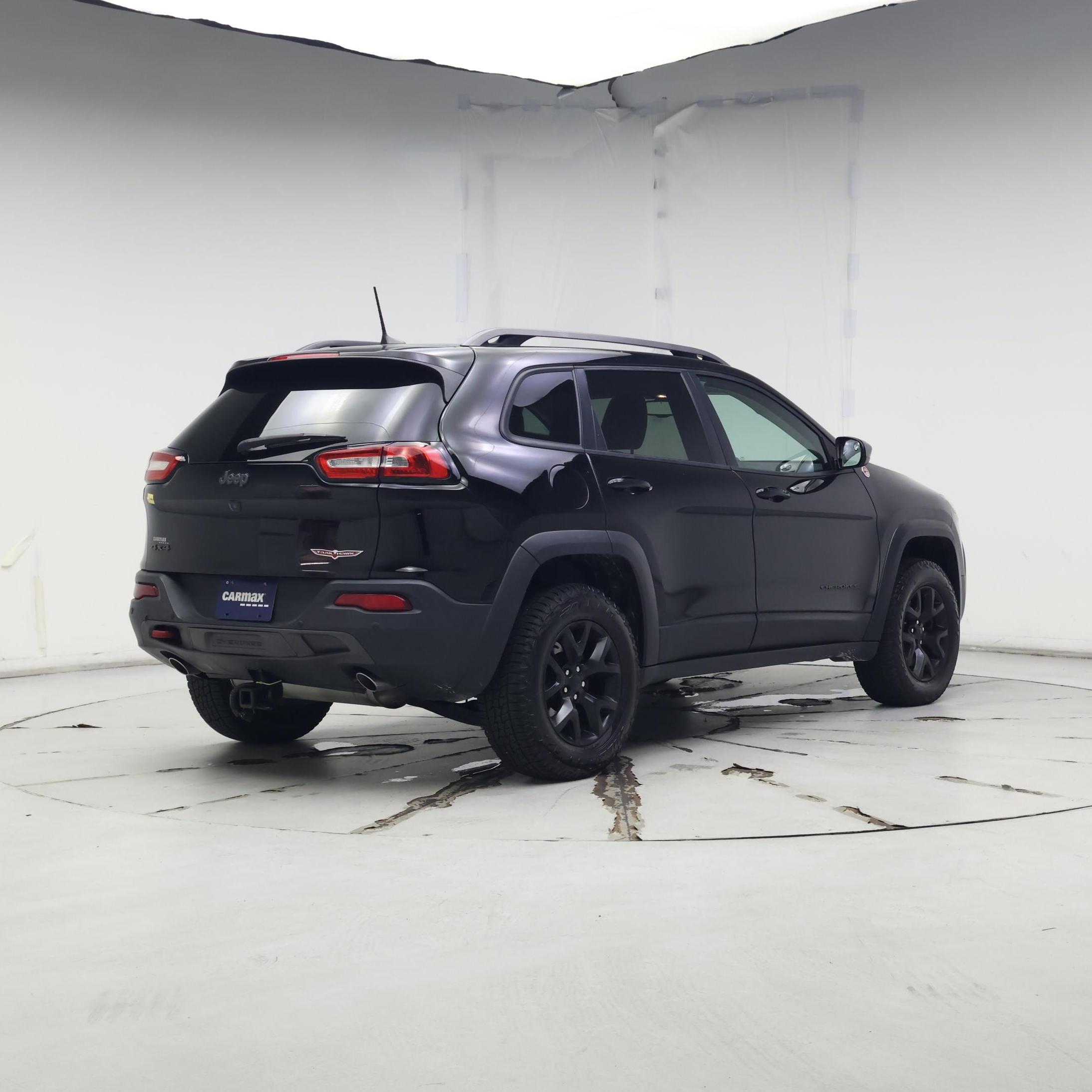 Thumbnail: 2017 Jeep Cherokee - 8