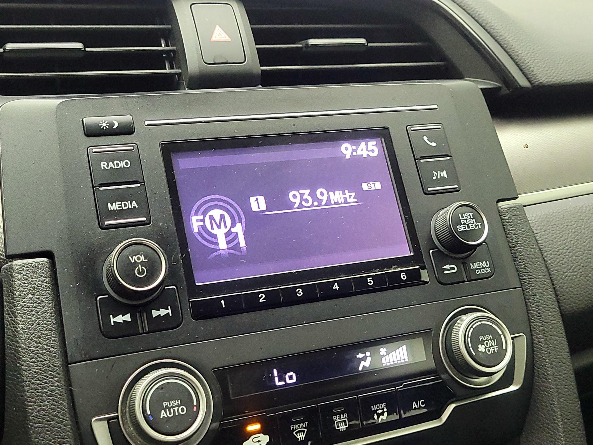Thumbnail: 2016 Honda Civic - 15