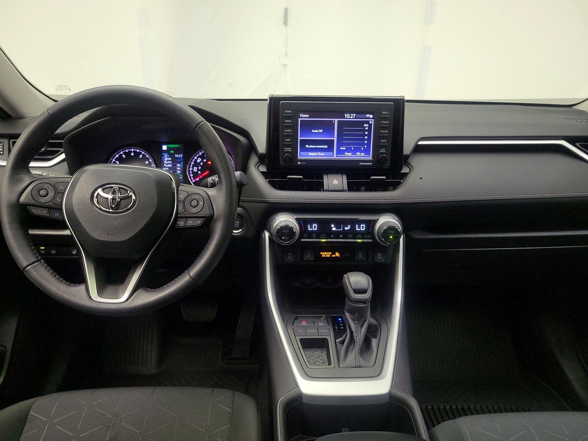Thumbnail: 2022 Toyota RAV4 - 9