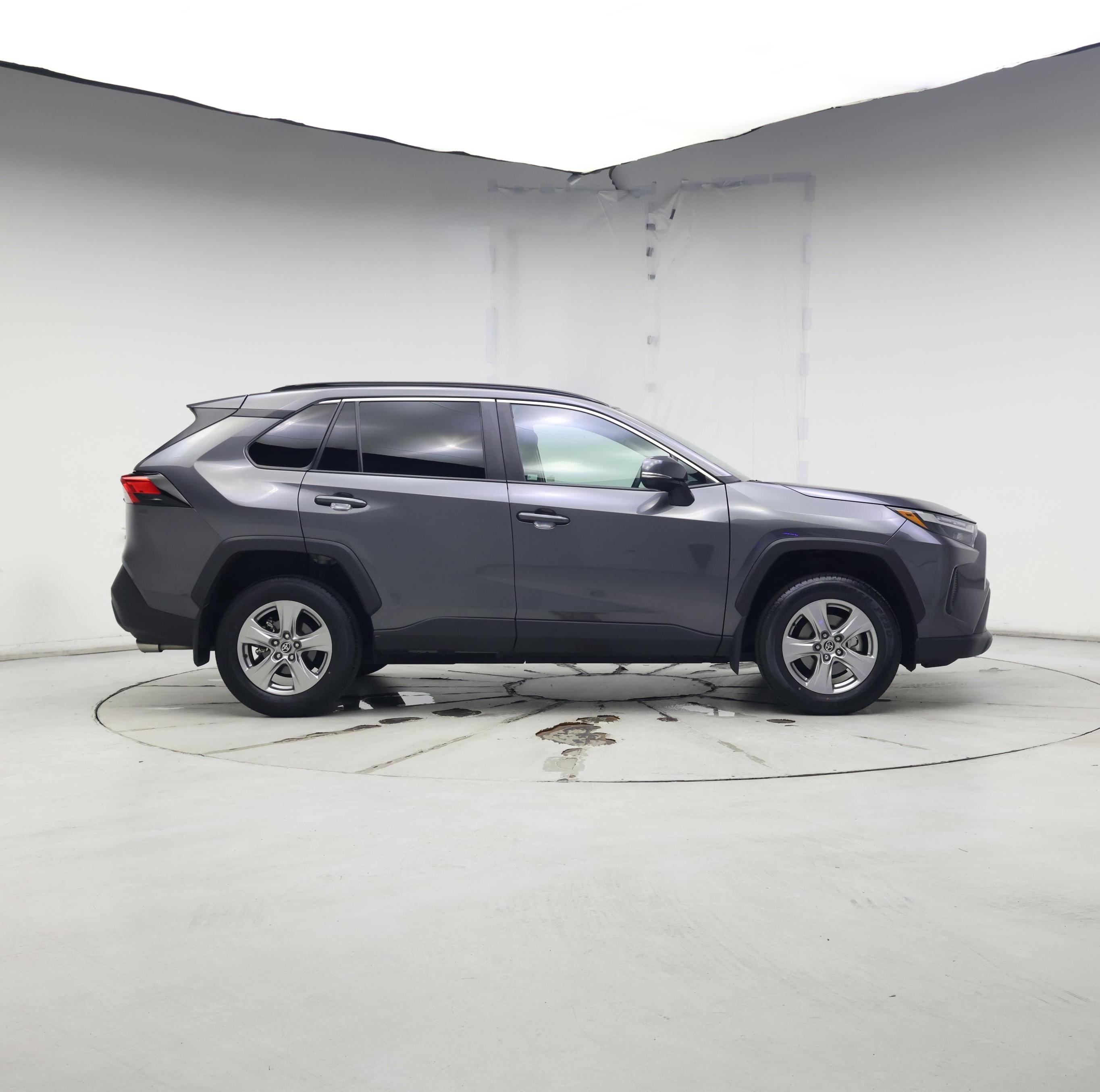 Thumbnail: 2022 Toyota RAV4 - 7