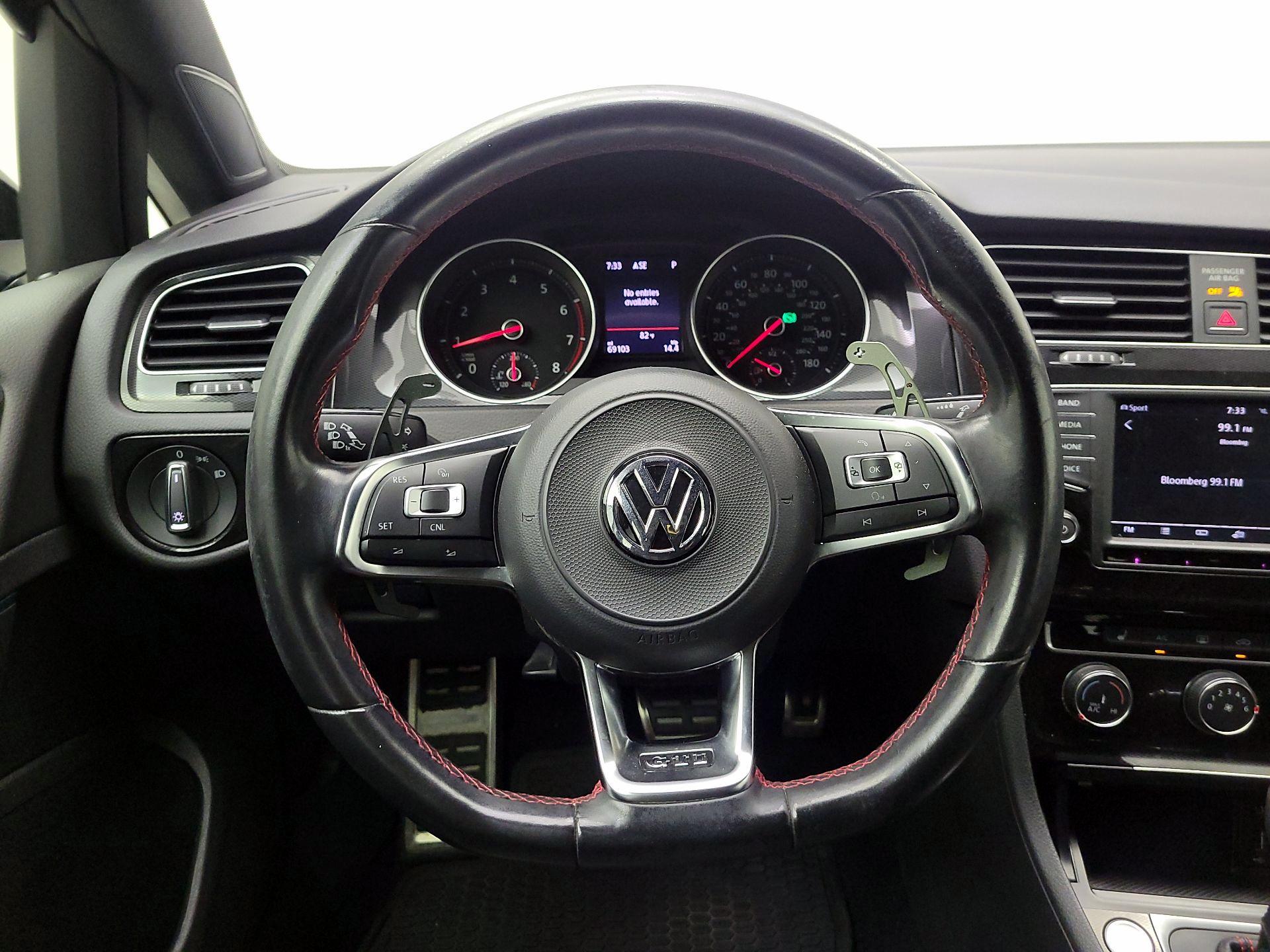 Thumbnail: 2017 Volkswagen Golf - 10