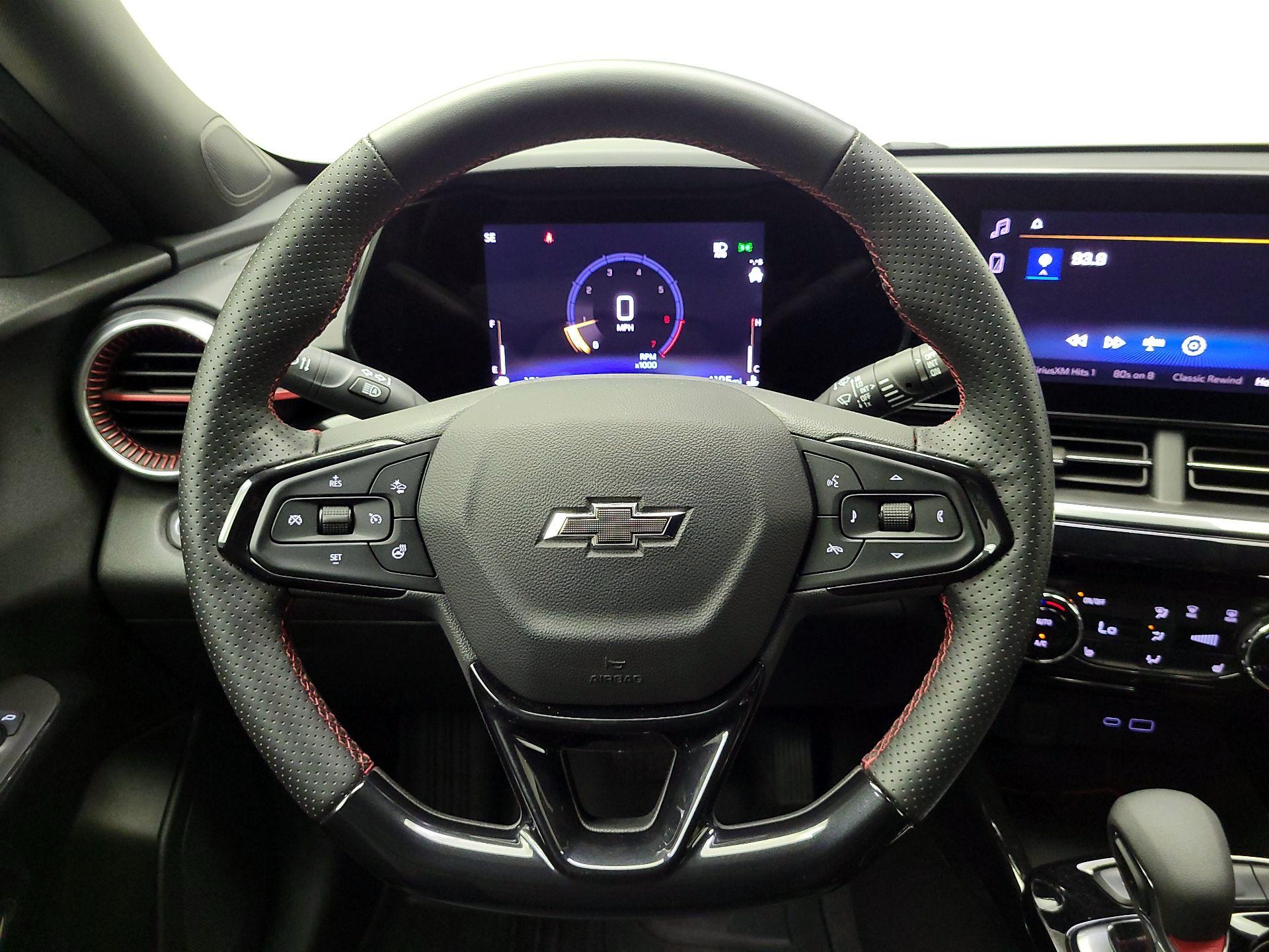 Thumbnail: 2025 Chevrolet Trax - 10