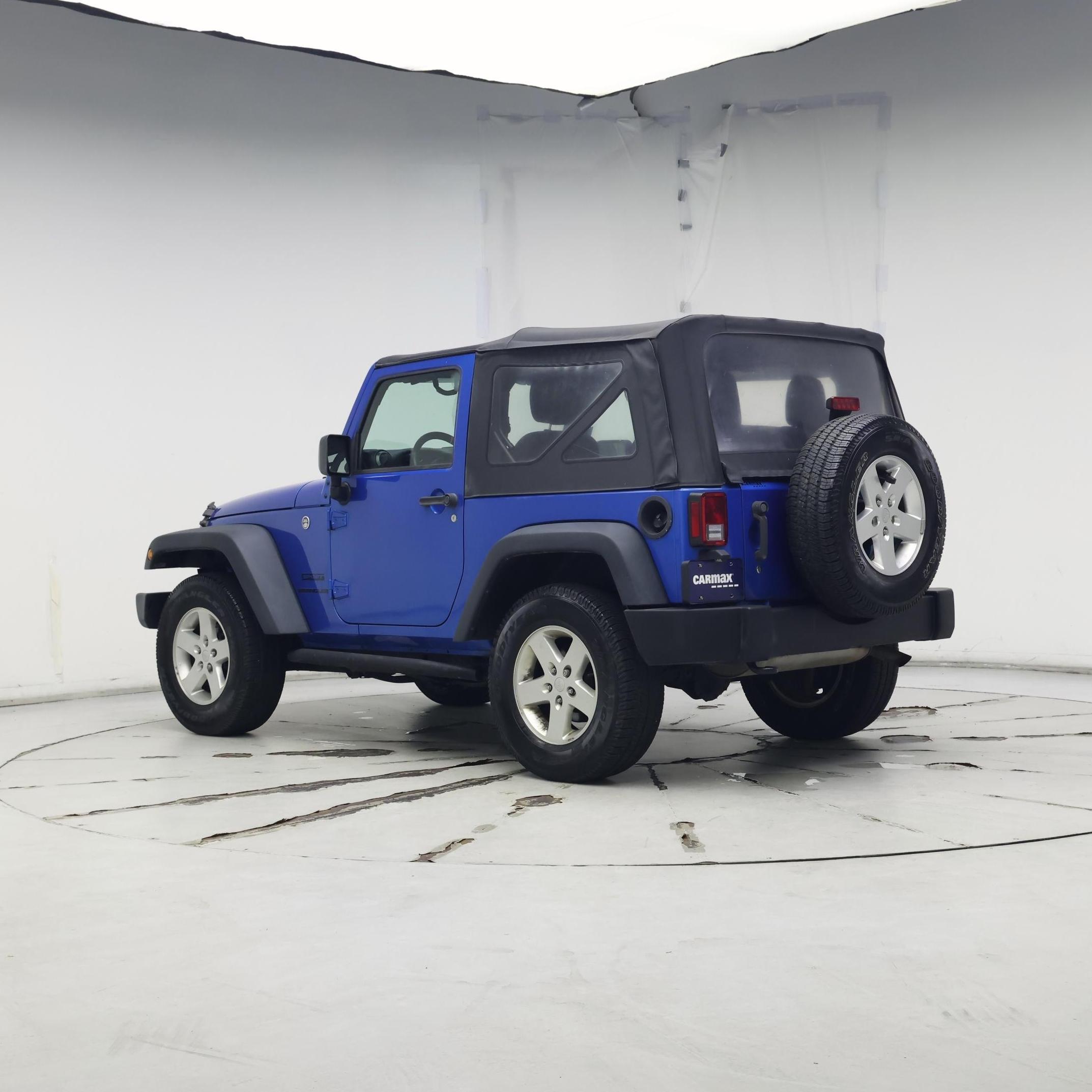 Thumbnail: 2016 Jeep Wrangler - 2