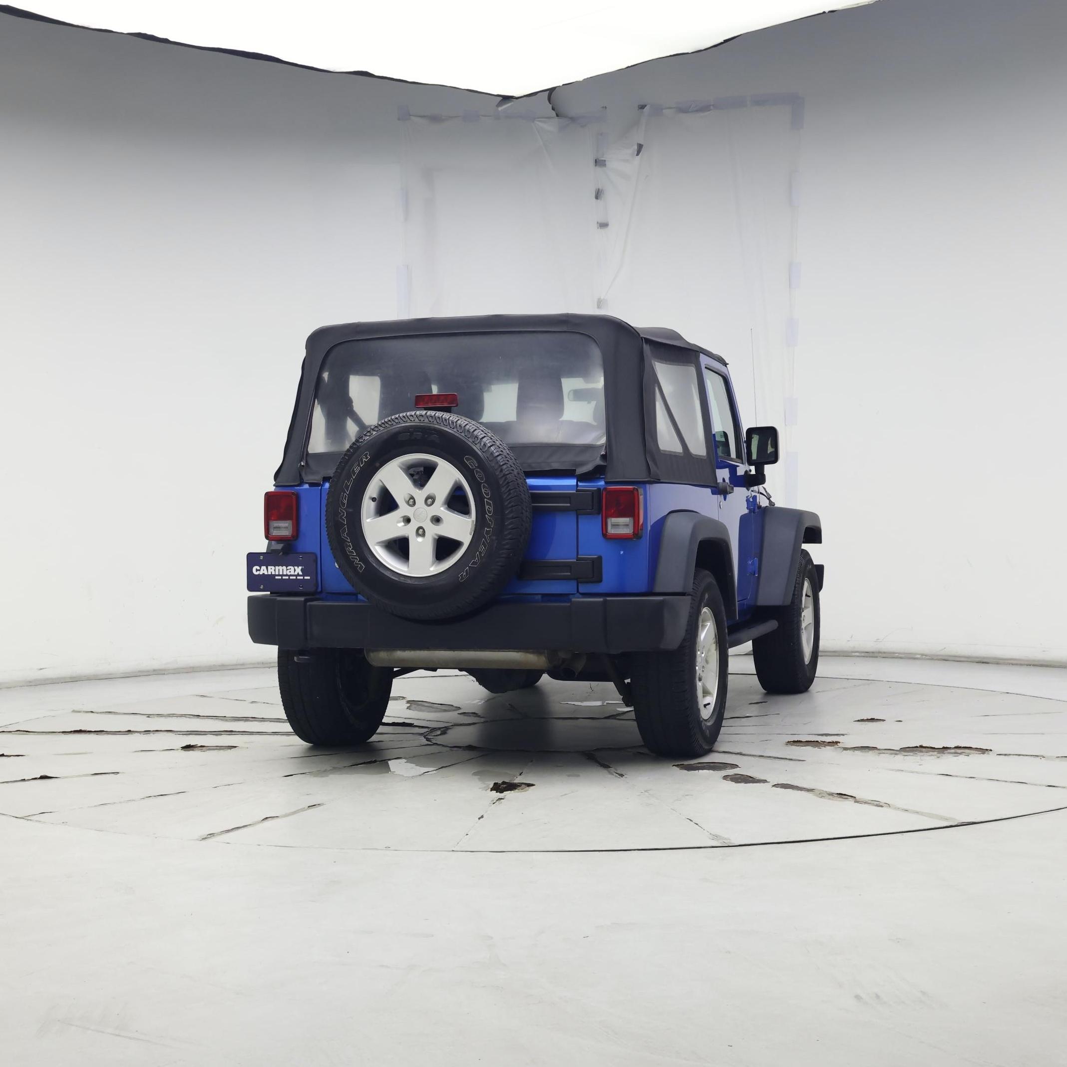Thumbnail: 2016 Jeep Wrangler - 8