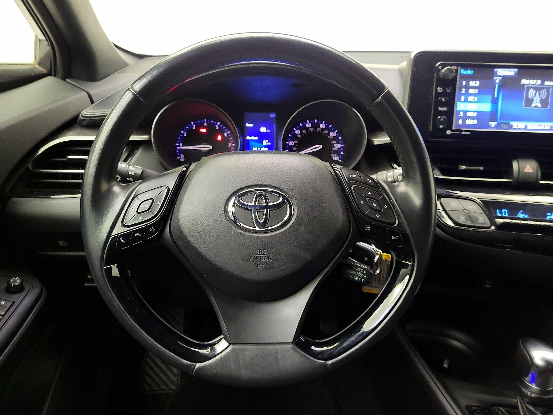 Thumbnail: 2018 Toyota C-HR - 10