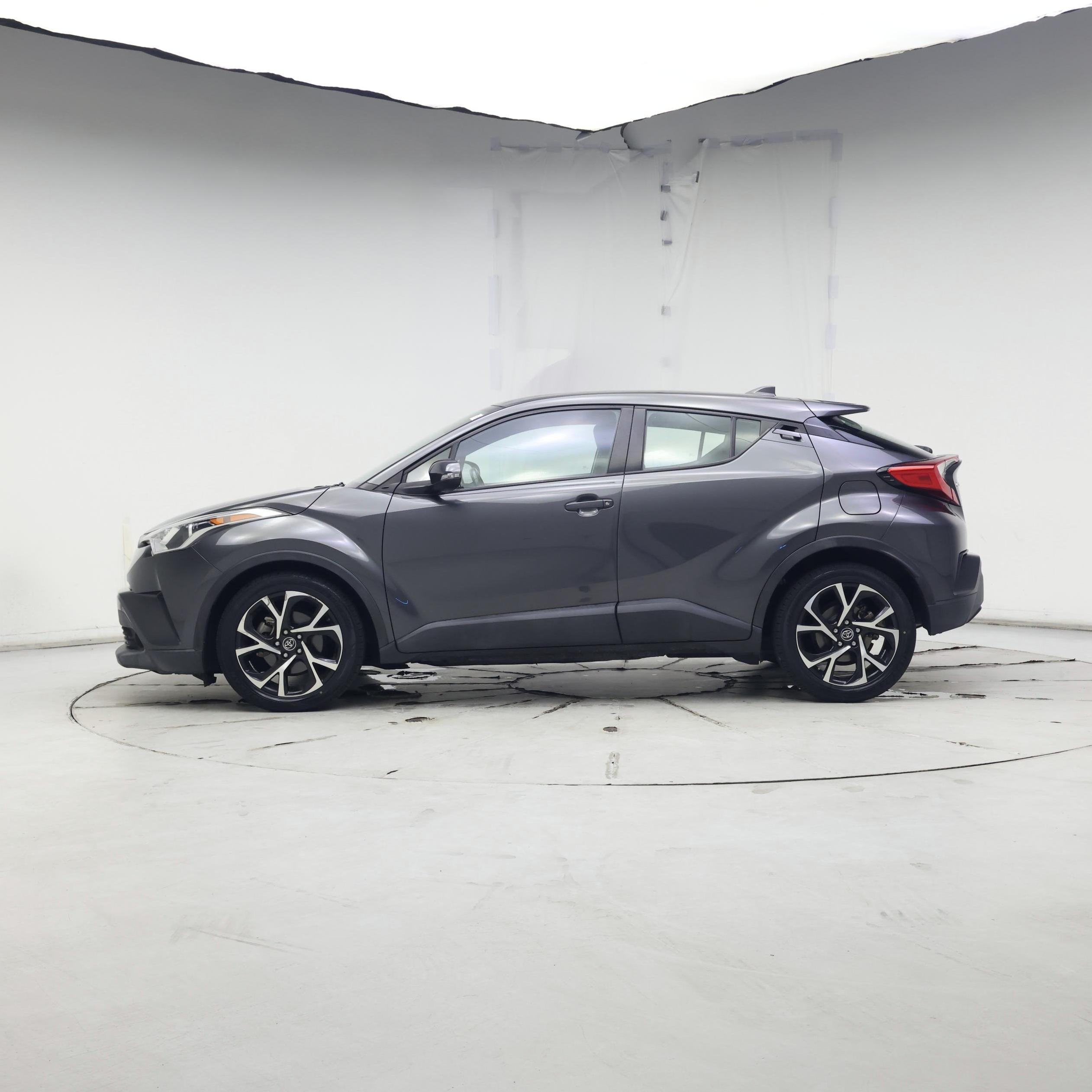 Thumbnail: 2018 Toyota C-HR - 3