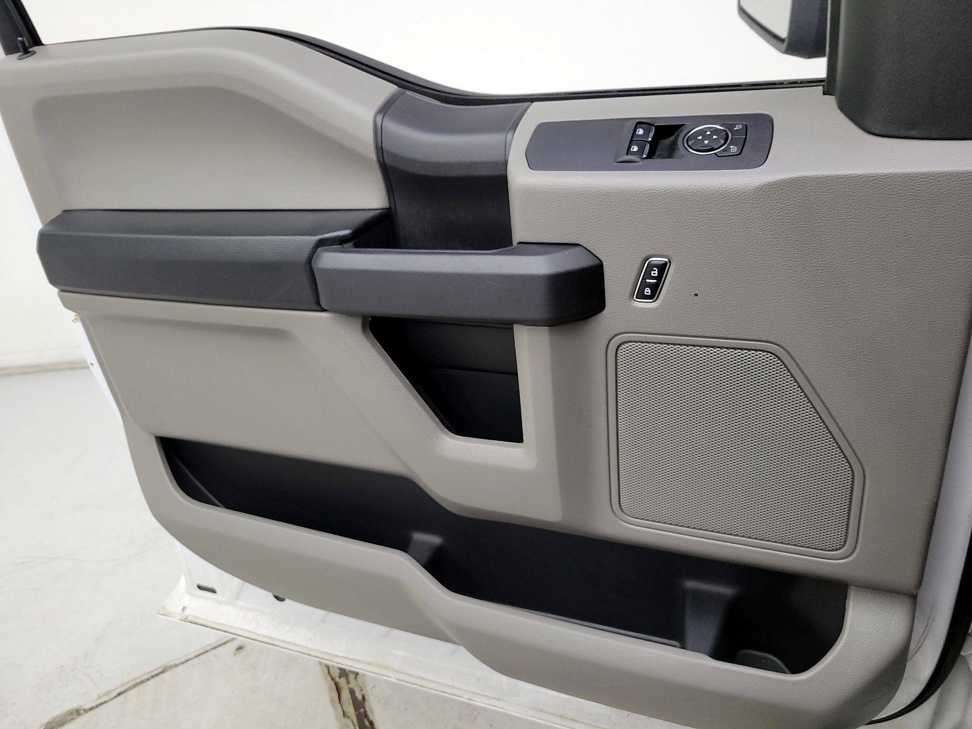 Thumbnail: 2017 Ford F-150 - 12